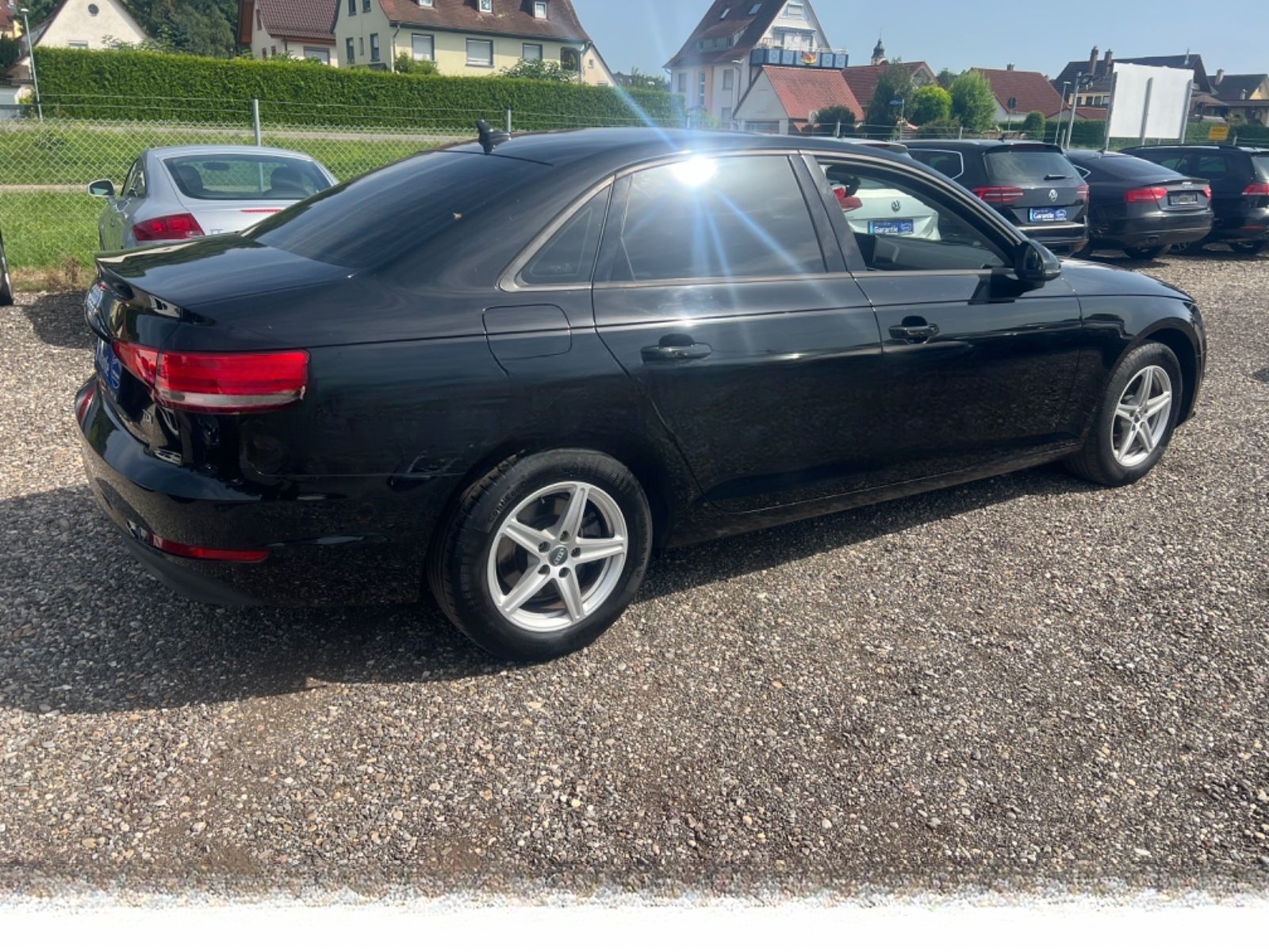 Audi A4 Lim. basis foto 2