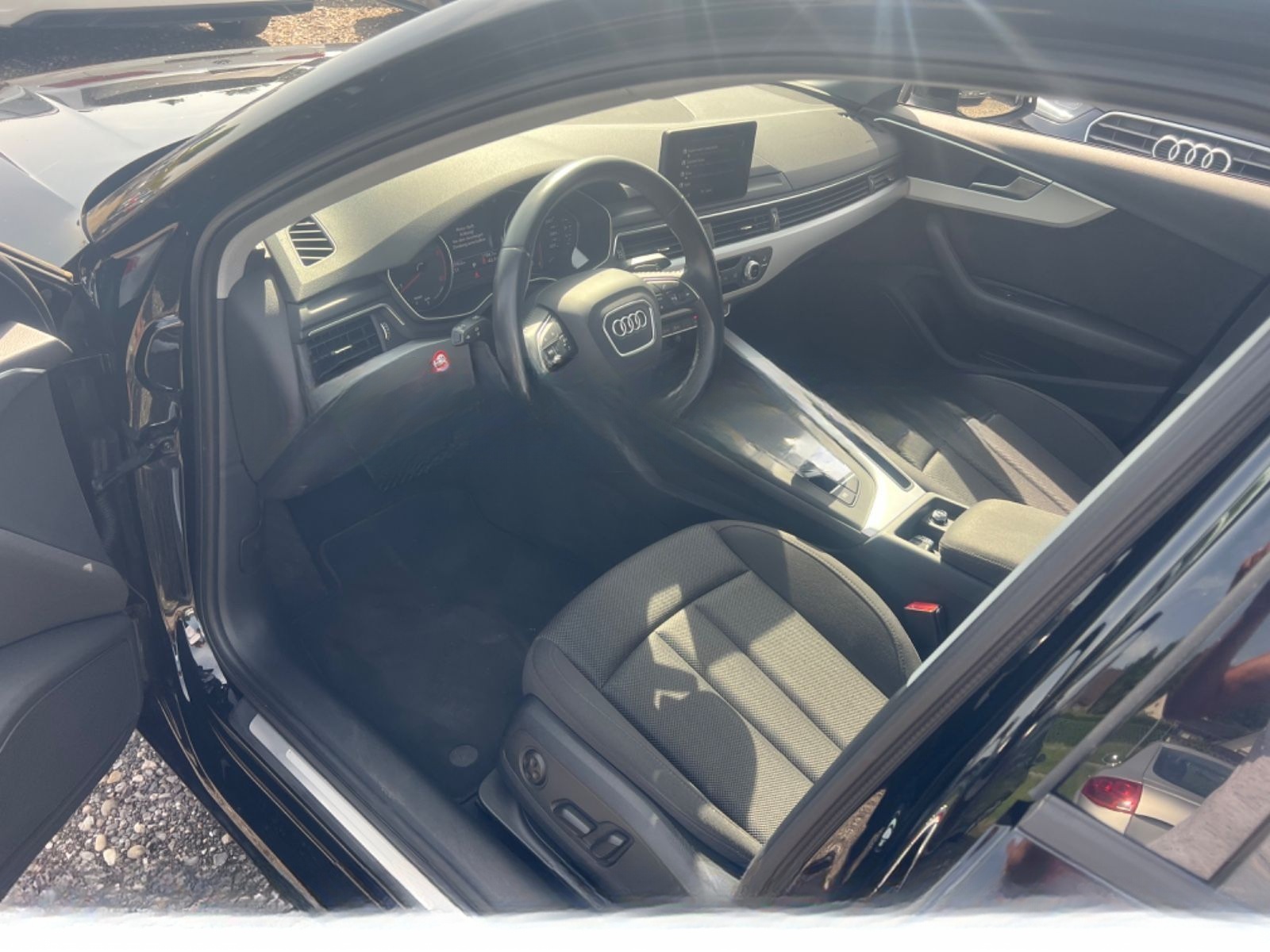 Audi A4 Lim. basis foto 7