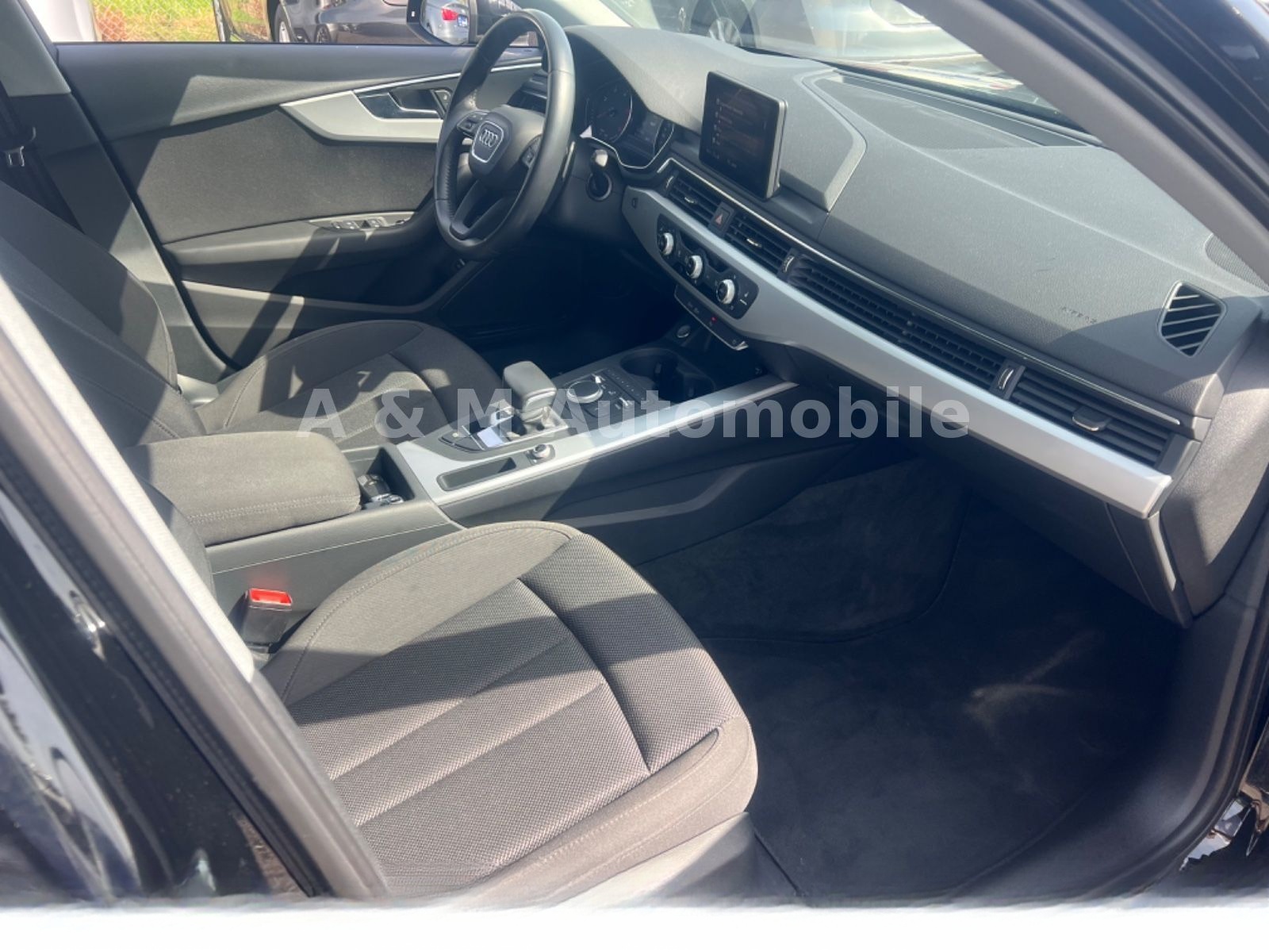 Audi A4 Lim. basis foto 8