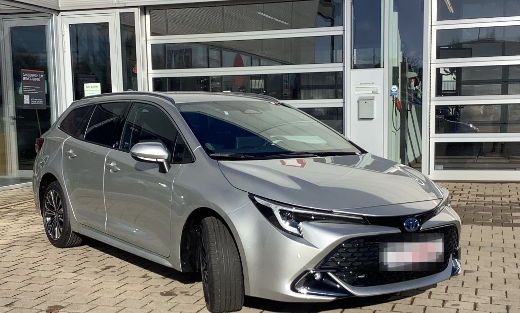 Toyota Corolla 1.8 Hybrid Touring Sports Team Deutschla foto 3