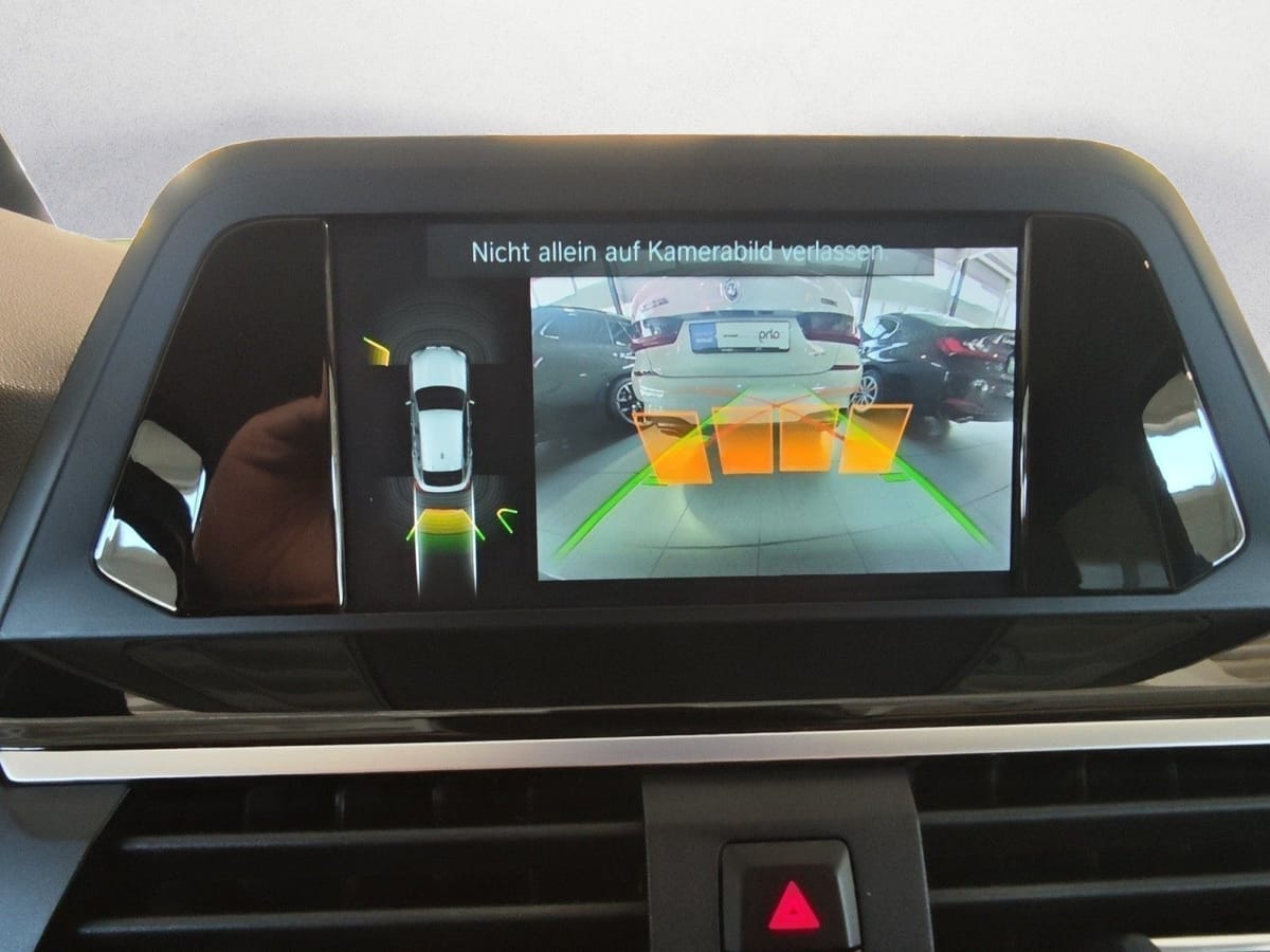 BMW X4 xDrive20d AT xLine Navi Business AHK Kamera foto 17