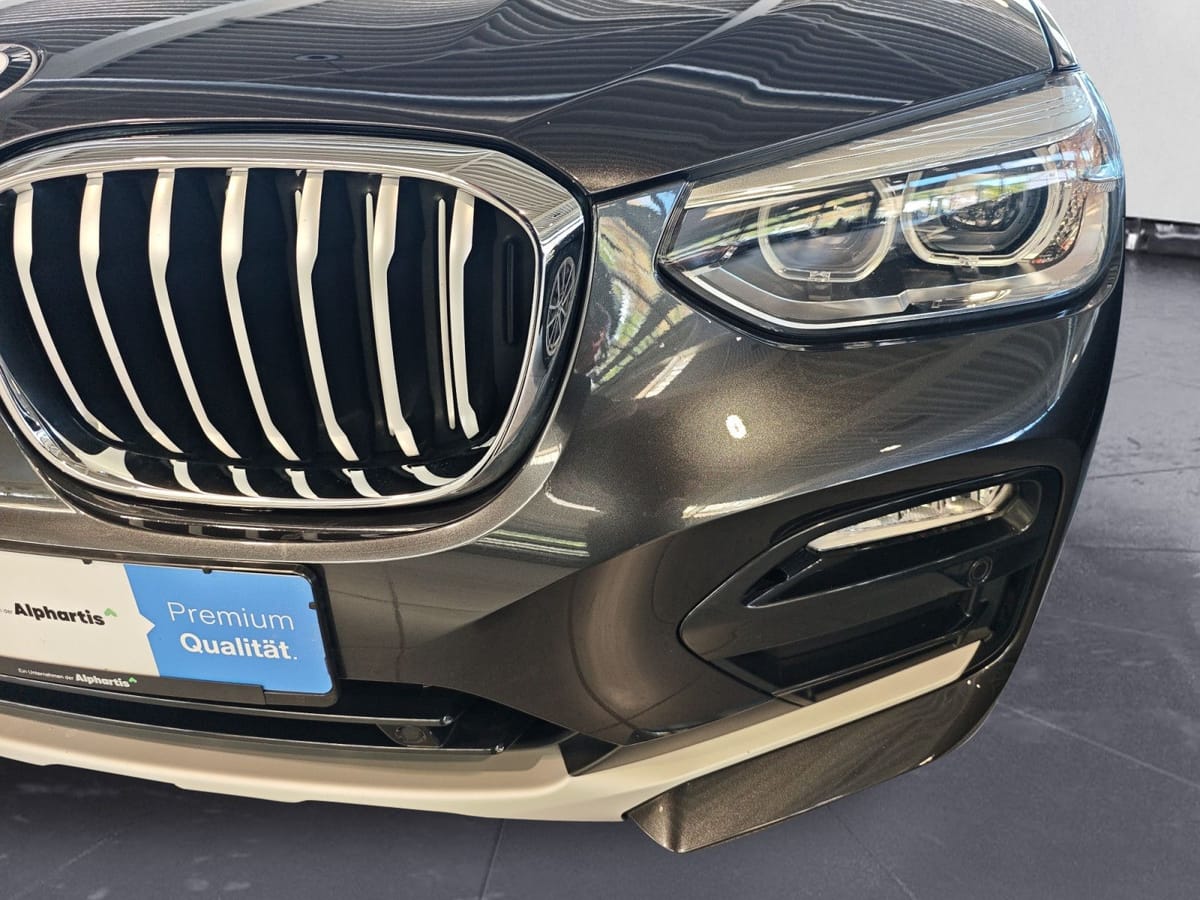 BMW X4 xDrive20d AT xLine Navi Business AHK Kamera foto 9