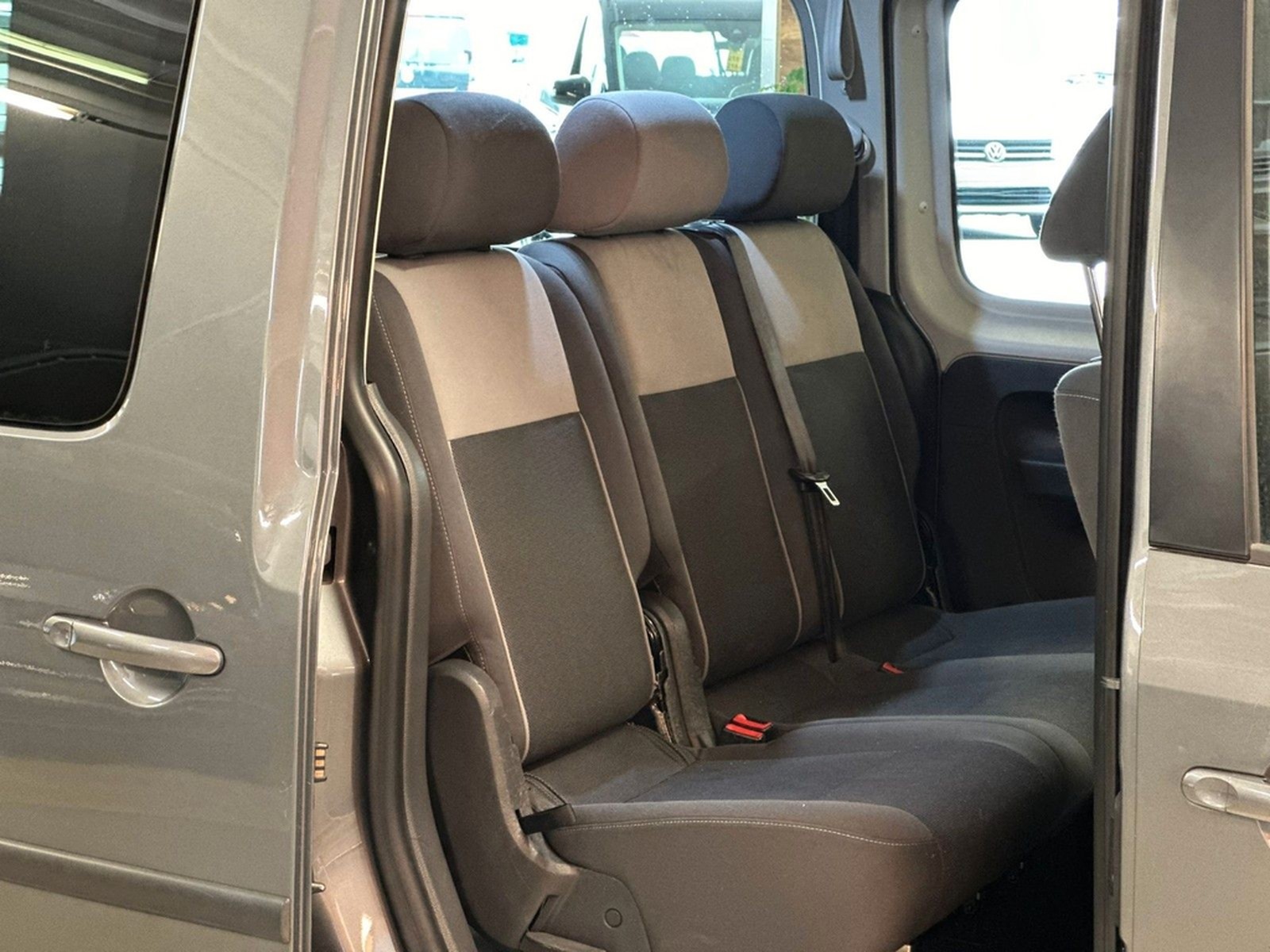 Volkswagen Caddy Maxi-Behindertengerecht-Rampe-TOP foto 14