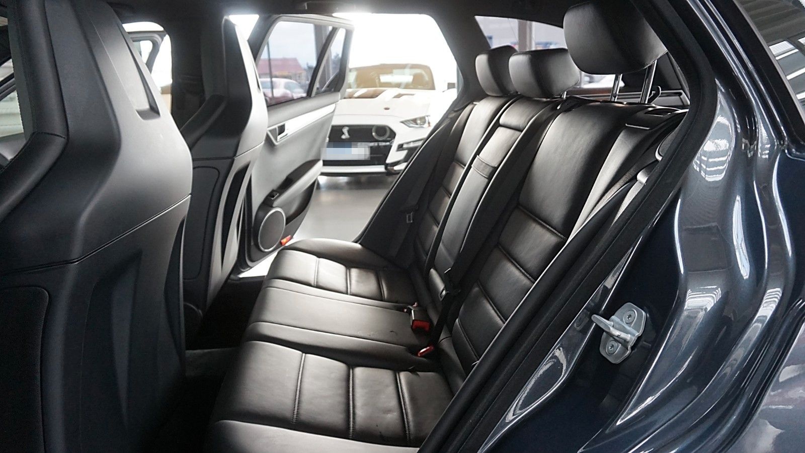 Mercedes-Benz C 63 AMG T  Xenon*Navi*Leder*Alu19*DeutschesAuto foto 11
