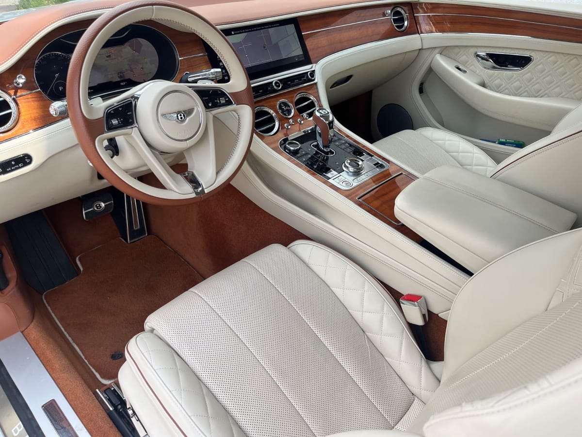 Bentley Continental GTC V8 22" Carbon Paket Sonderleder foto 6