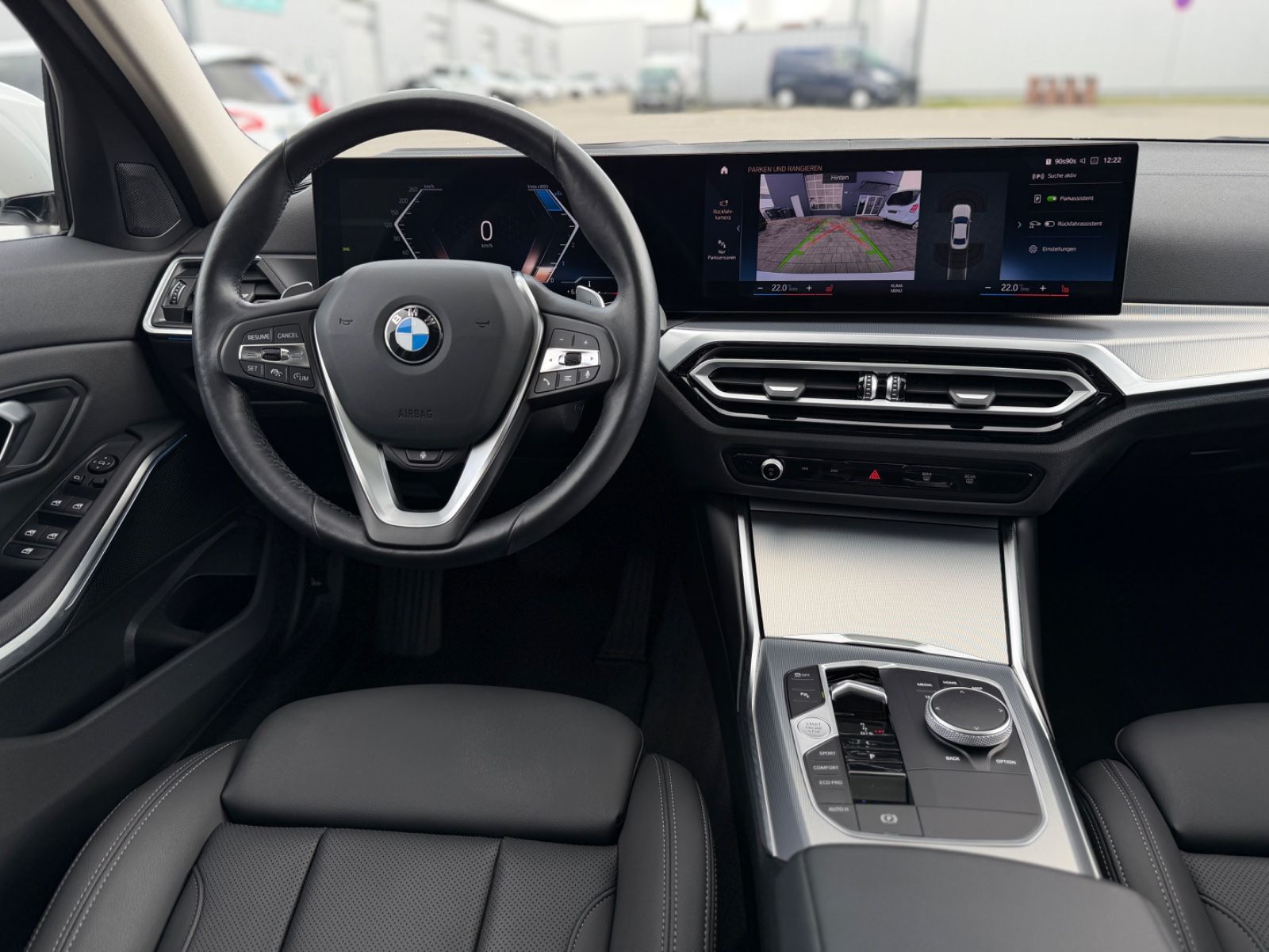BMW 320 d xDrive Leder Glas LED HuD StdHzg. ACC Key foto 3