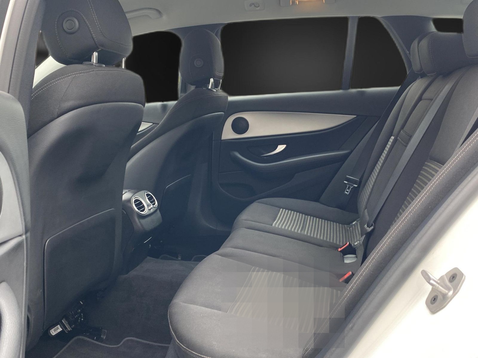 Mercedes-Benz E 300 de 360°*Wides*Multibeam*Navi*MBUX*LM foto 14