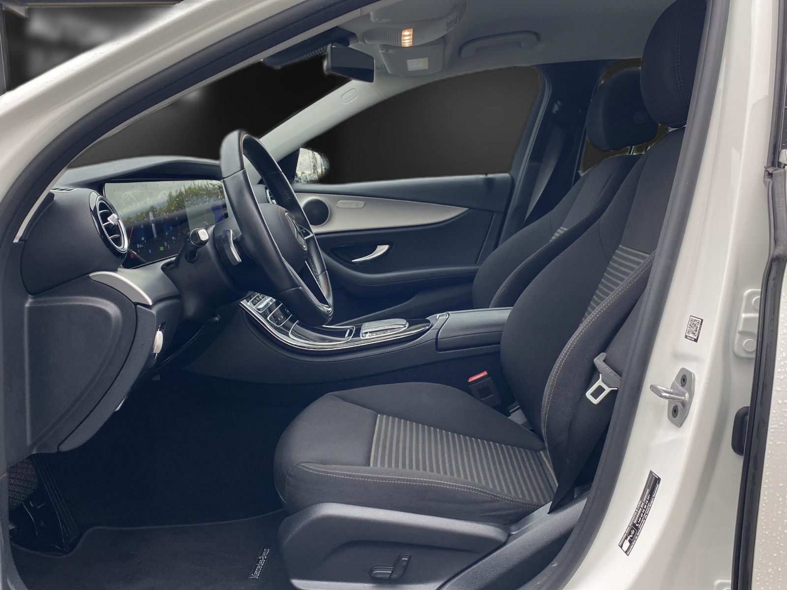 Mercedes-Benz E 300 de 360°*Wides*Multibeam*Navi*MBUX*LM foto 10