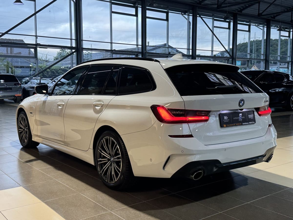 BMW 330 e M-Sport Leder Ambiente 360Cam HUD LED SHZ foto 5
