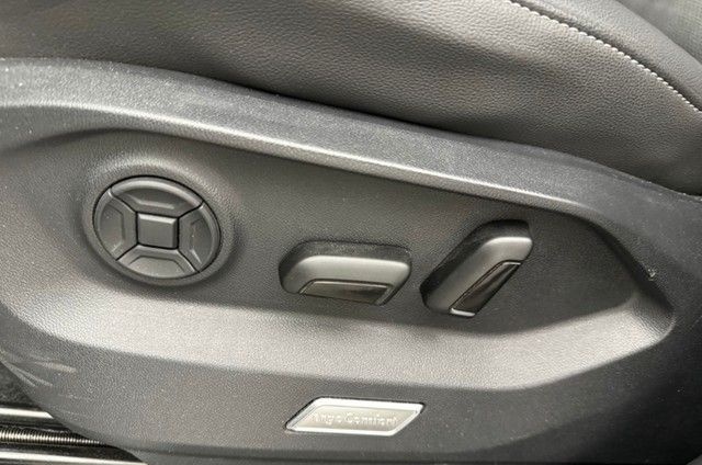 Volkswagen Touareg V6 TDI Autom. 4M R Line KomfortLuft foto 4
