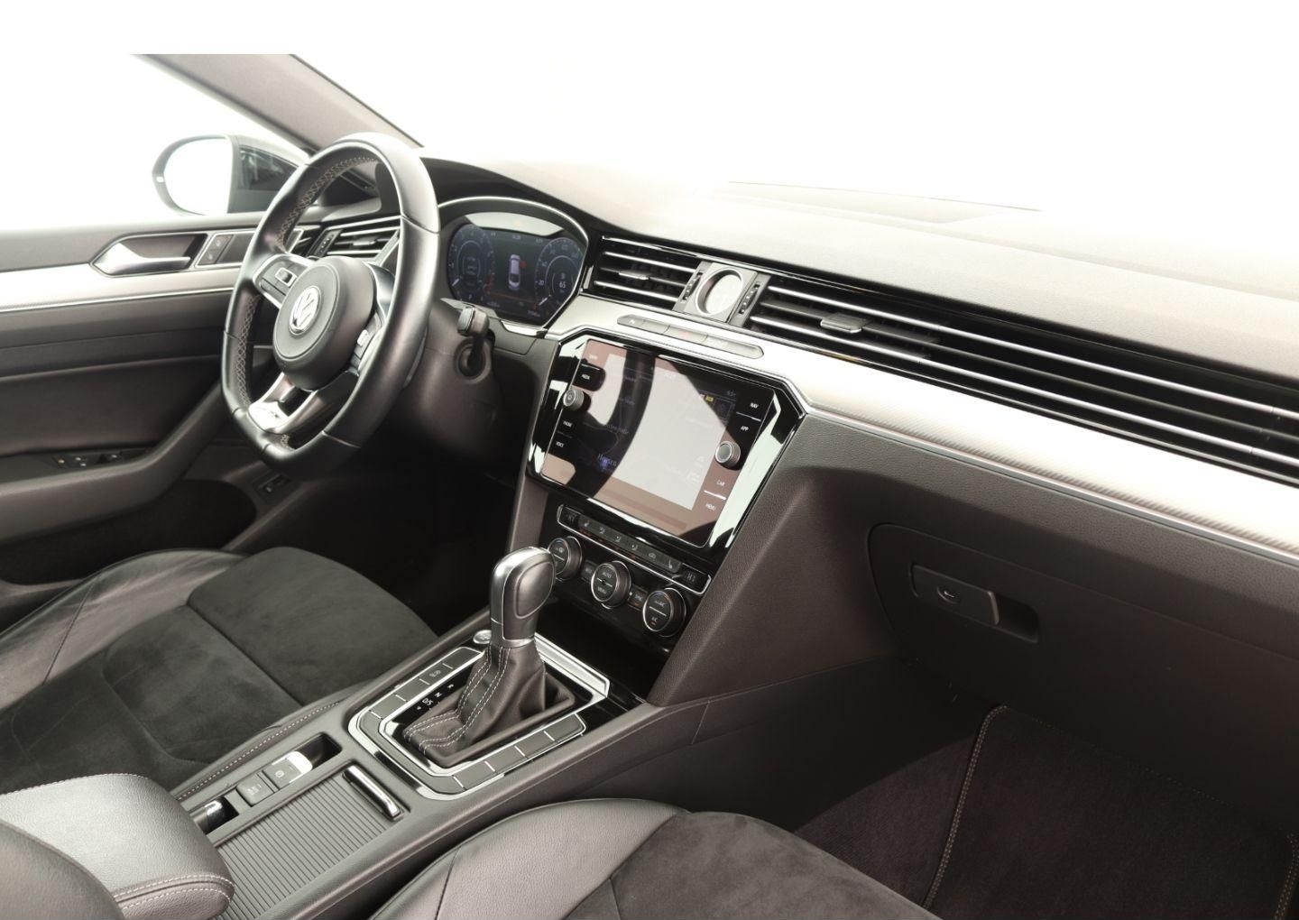 Volkswagen Arteon 2.0 TSI R-Line DSG LED ACC ALARM VIRTUAL foto 12