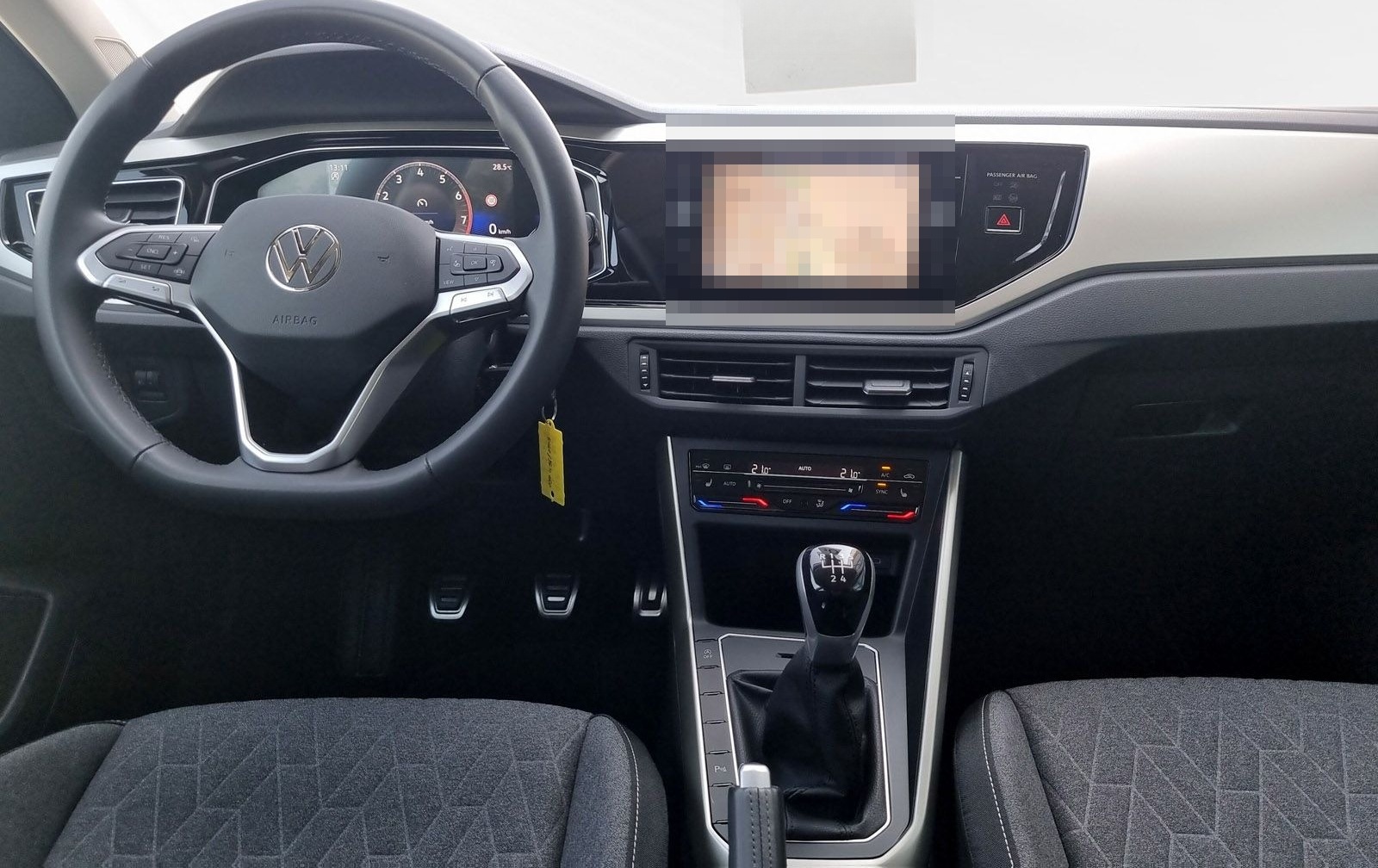 Volkswagen Polo  1,0 MPI Move NAVI+TEMPOMAT+SHZ foto 12