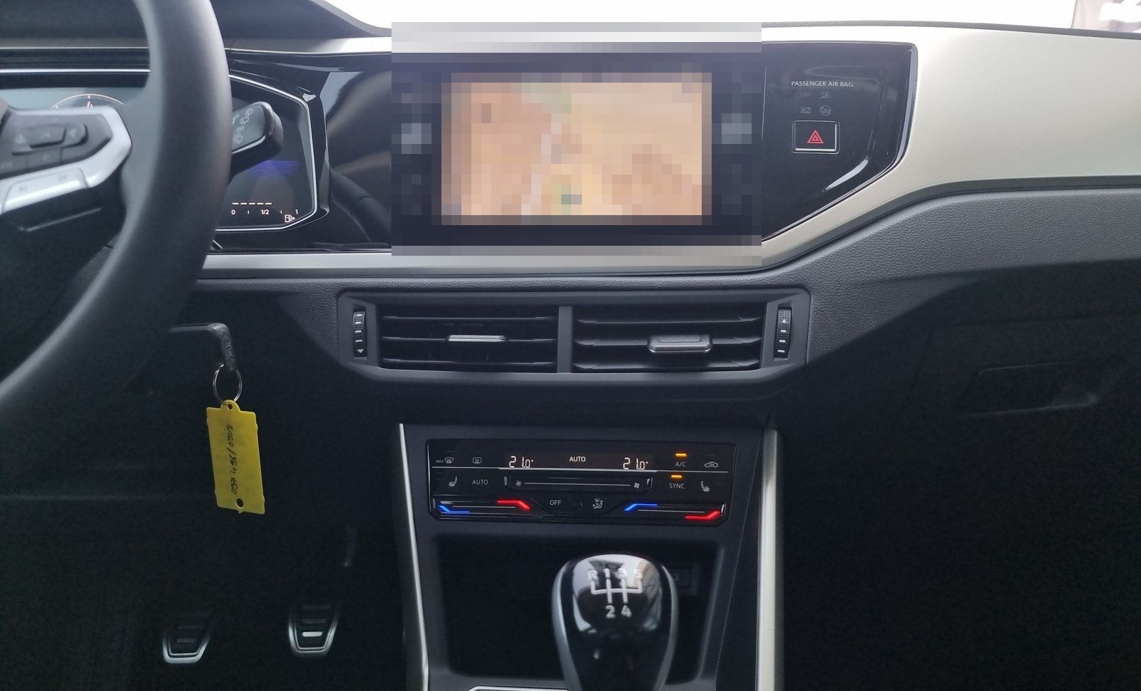 Volkswagen Polo  1,0 MPI Move NAVI+TEMPOMAT+SHZ foto 14