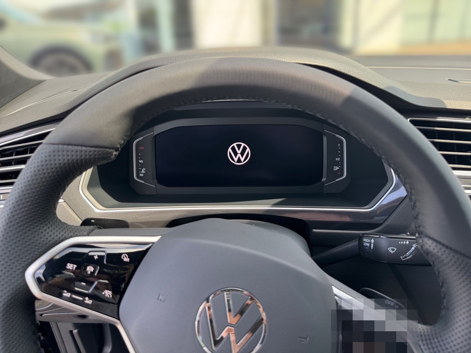 Volkswagen Tiguan Allspace R-Line 2.0 TDI SCR 4MOTION 147kW foto 8
