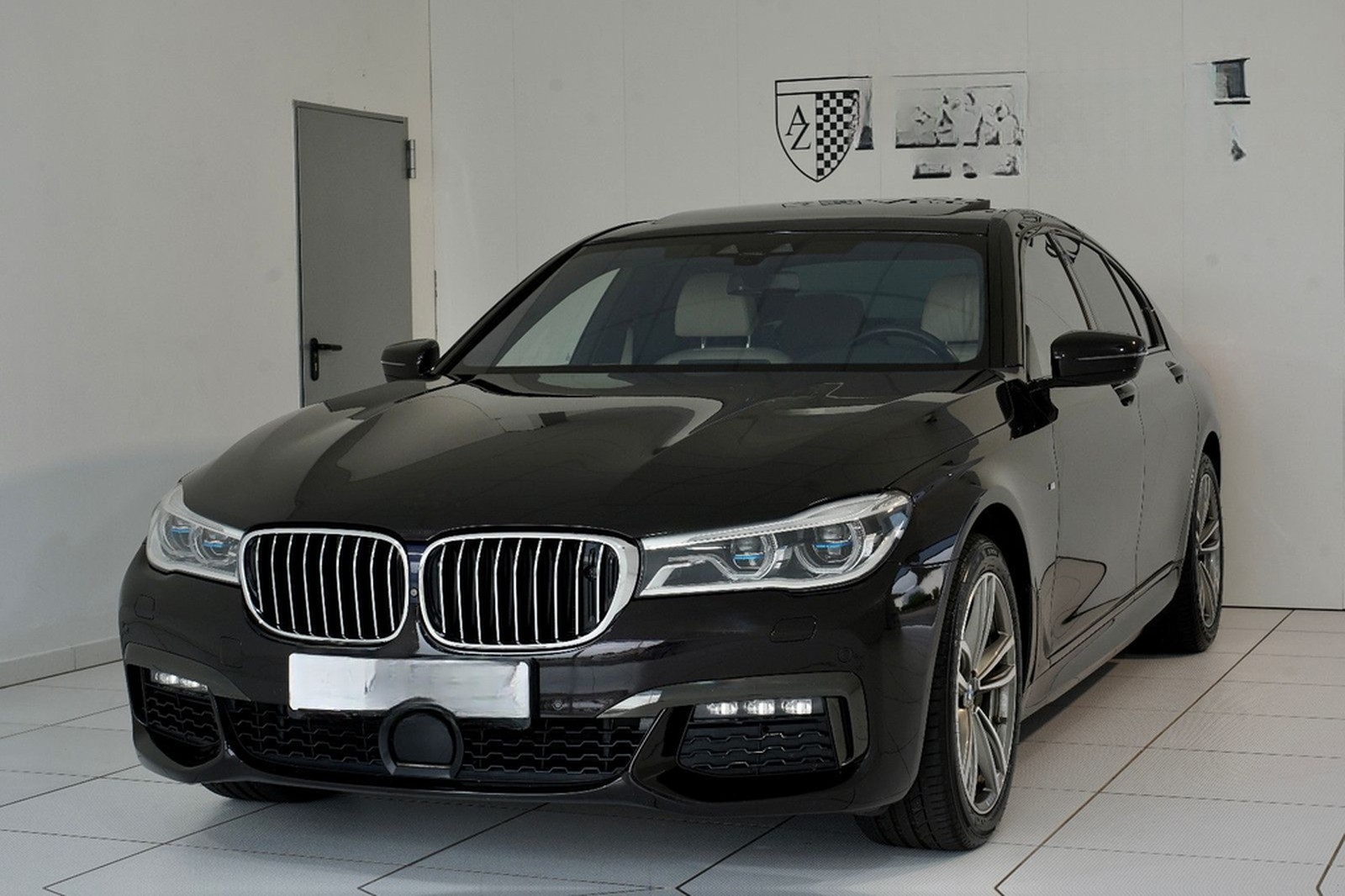 BMW 750i xDrive *M-SPORT*PURE-EXCELLENCE*B&W*LASER* foto 2