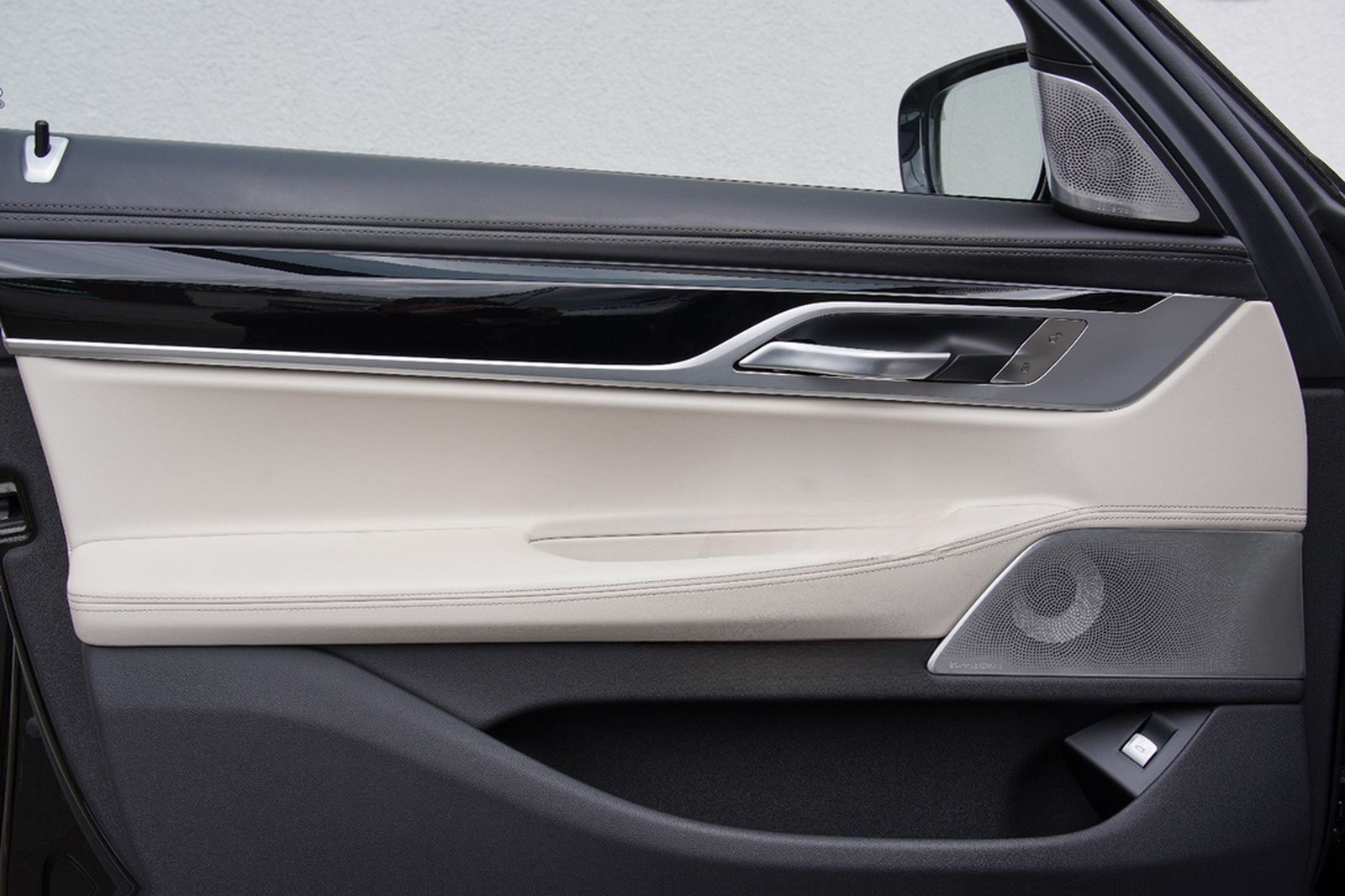 BMW 750i xDrive *M-SPORT*PURE-EXCELLENCE*B&W*LASER* foto 15