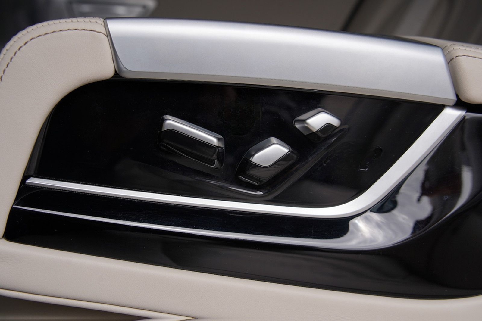 BMW 750i xDrive *M-SPORT*PURE-EXCELLENCE*B&W*LASER* foto 19