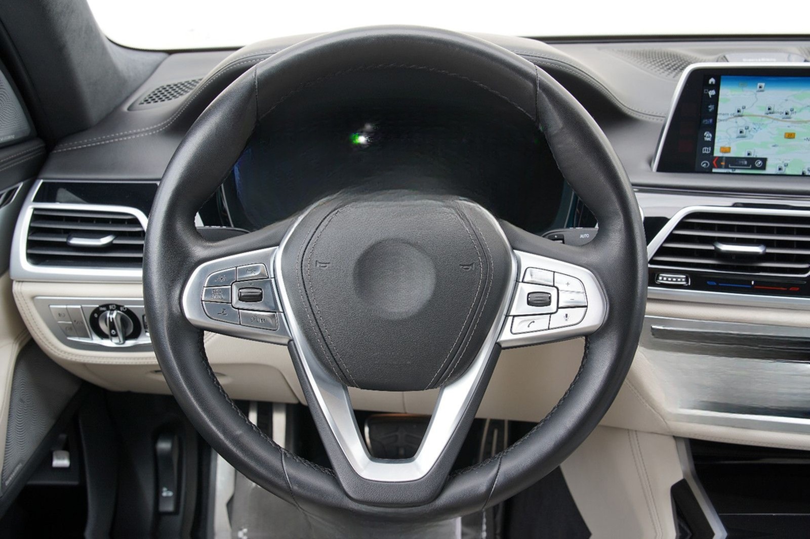 BMW 750i xDrive *M-SPORT*PURE-EXCELLENCE*B&W*LASER* foto 22