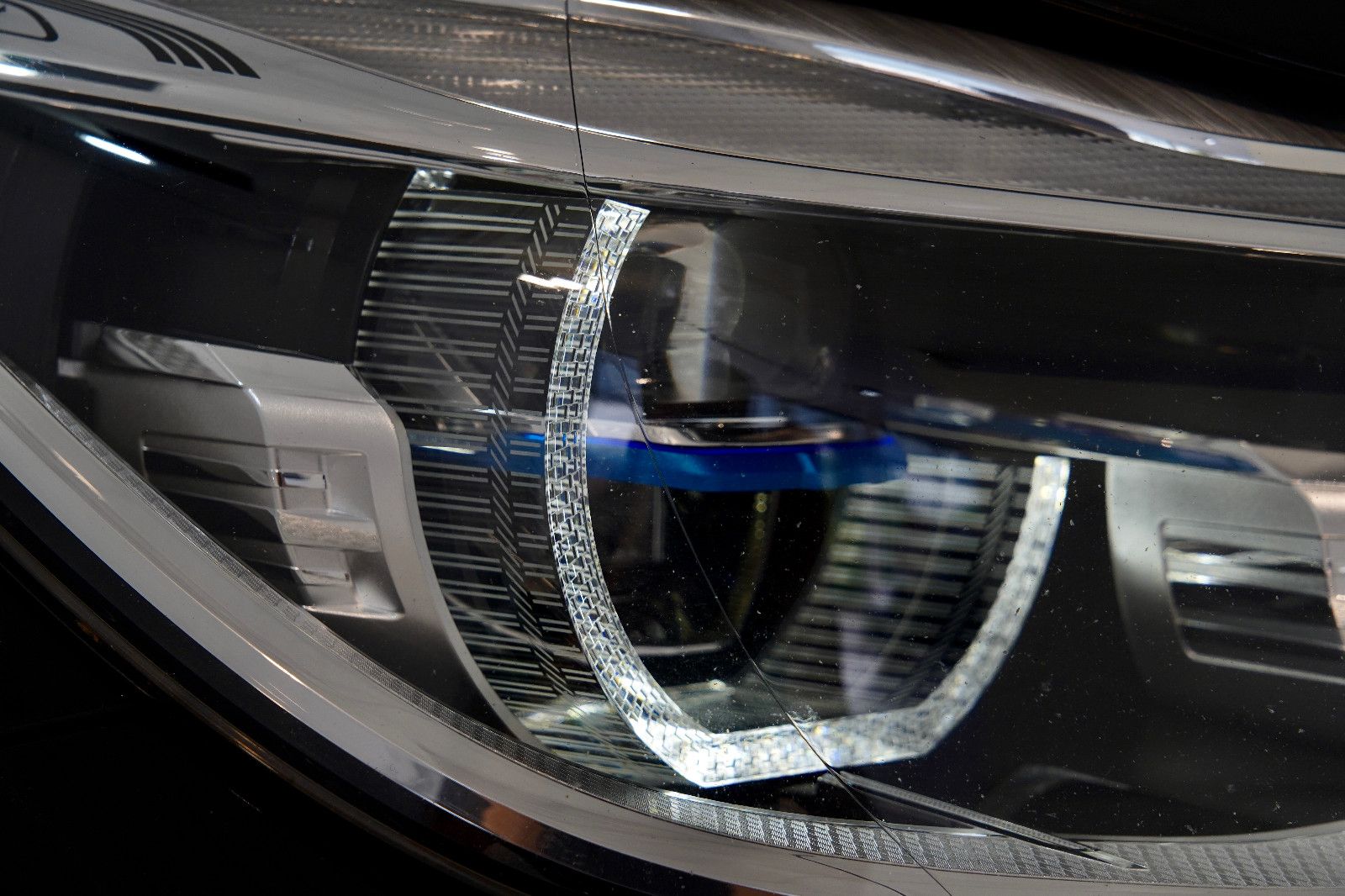 BMW 750i xDrive *M-SPORT*PURE-EXCELLENCE*B&W*LASER* foto 25