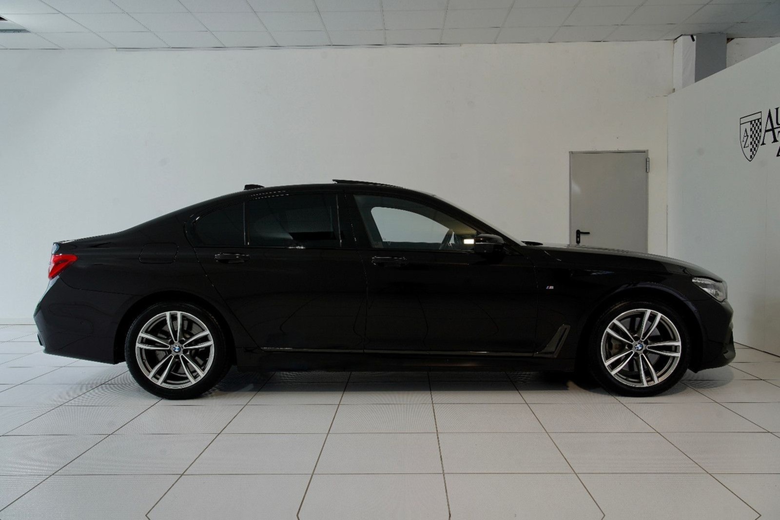 BMW 750i xDrive *M-SPORT*PURE-EXCELLENCE*B&W*LASER* foto 5