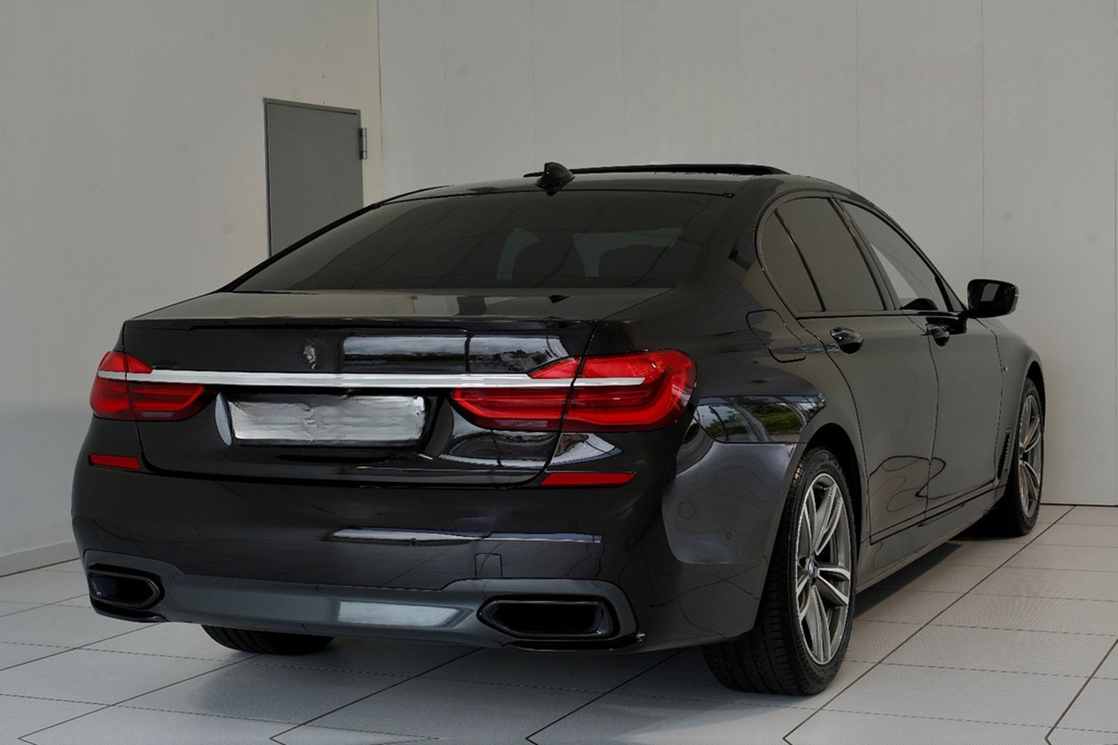BMW 750i xDrive *M-SPORT*PURE-EXCELLENCE*B&W*LASER* foto 6