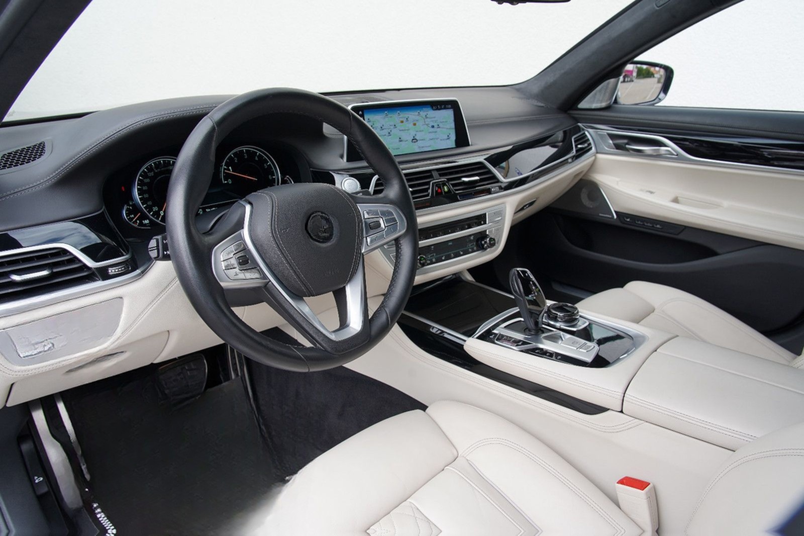 BMW 750i xDrive *M-SPORT*PURE-EXCELLENCE*B&W*LASER* foto 10