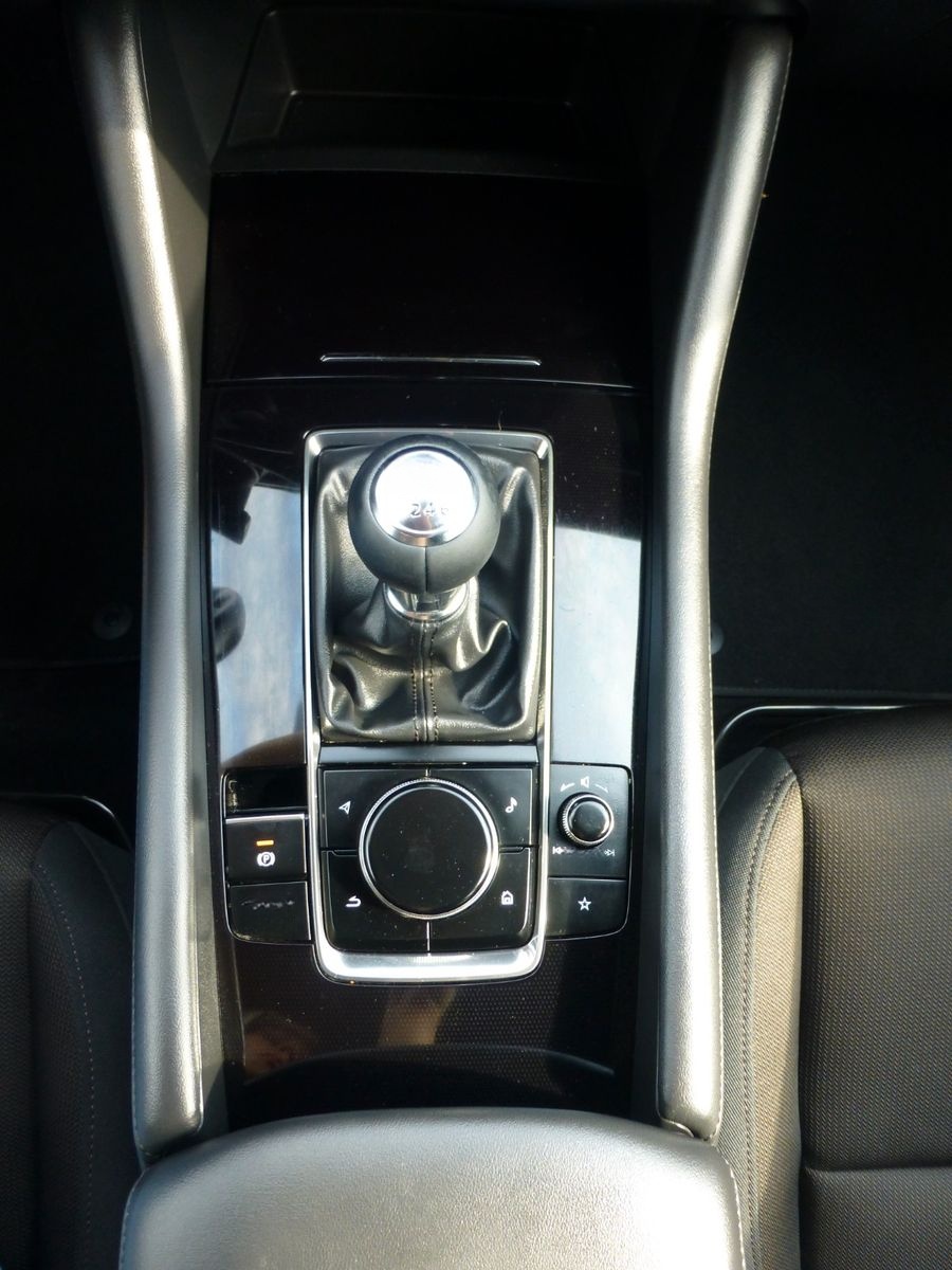 Mazda 3 Lim. 5-trg. Selection *APPLE CAR PLAY, KAMER* foto 19