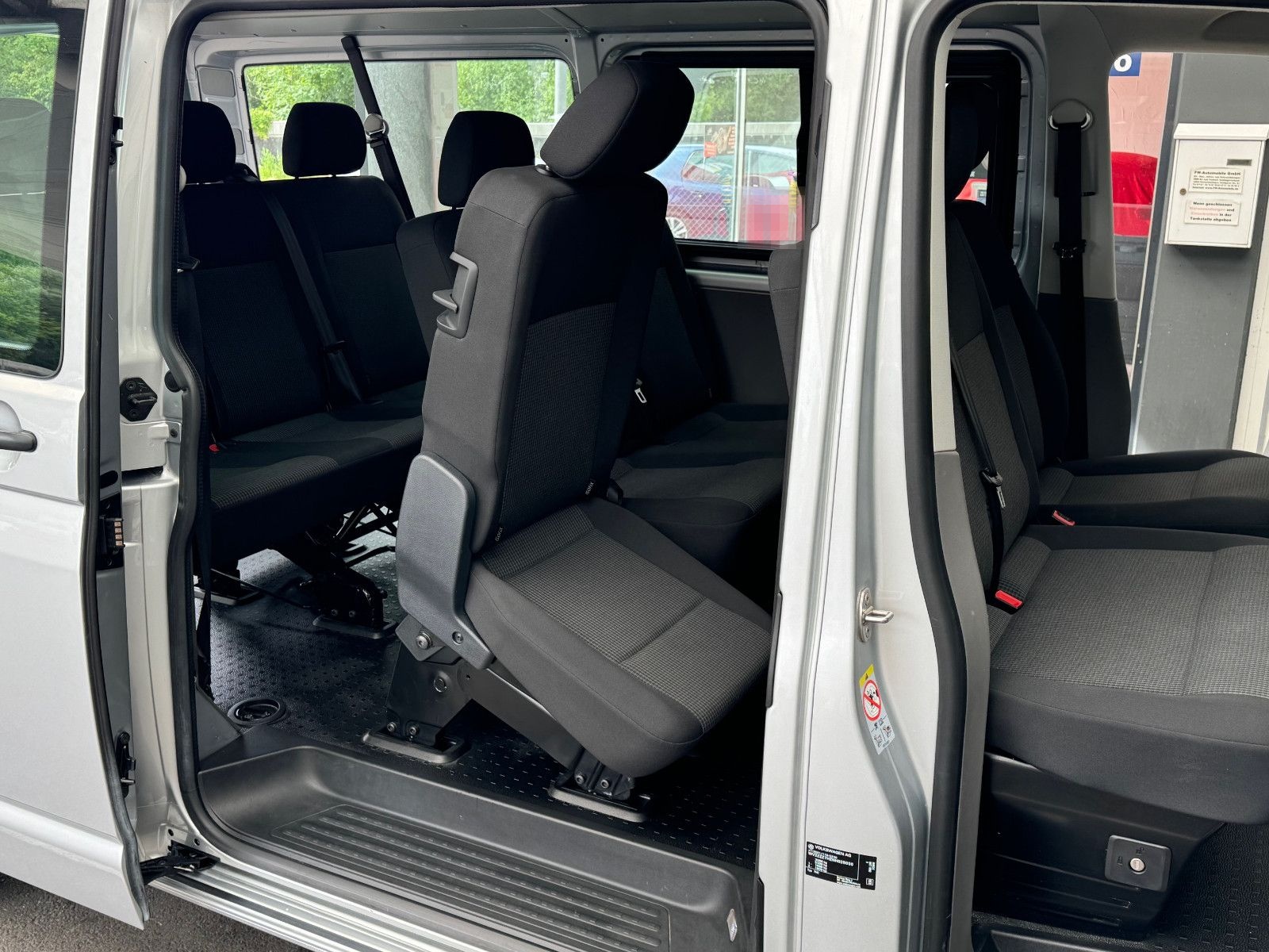 Volkswagen T6.1 2,0 TDI DSG Transporter Kombi LR AHK 9 Sitz foto 10