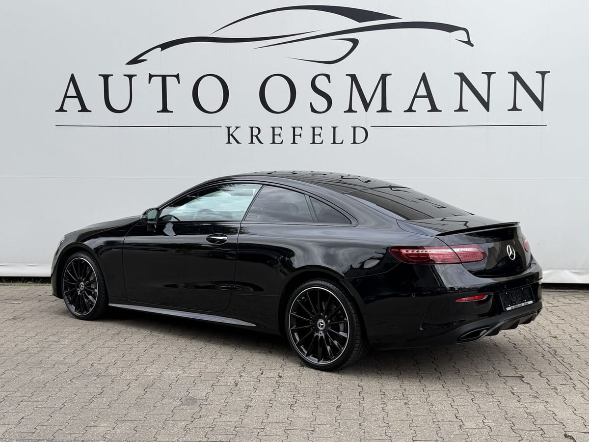 Mercedes-Benz E 400 d Coupe 4Matic Night Edition AMG LINE foto 4