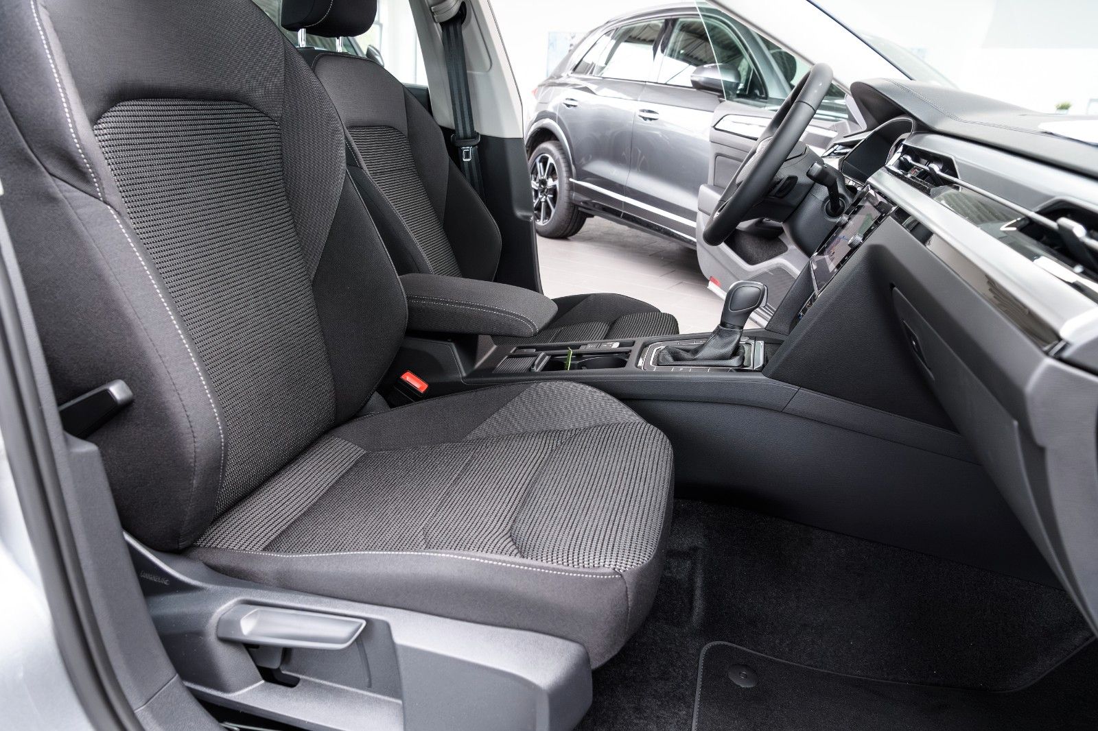 Volkswagen Arteon Shooting Brake 2.0TDI DSG +NAVI+LED+ACC foto 8
