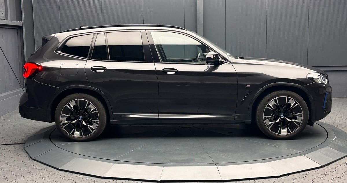 BMW iX3 Inspiring *20Zoll*PANORAMA*AHK*Shadow-Line* foto 6