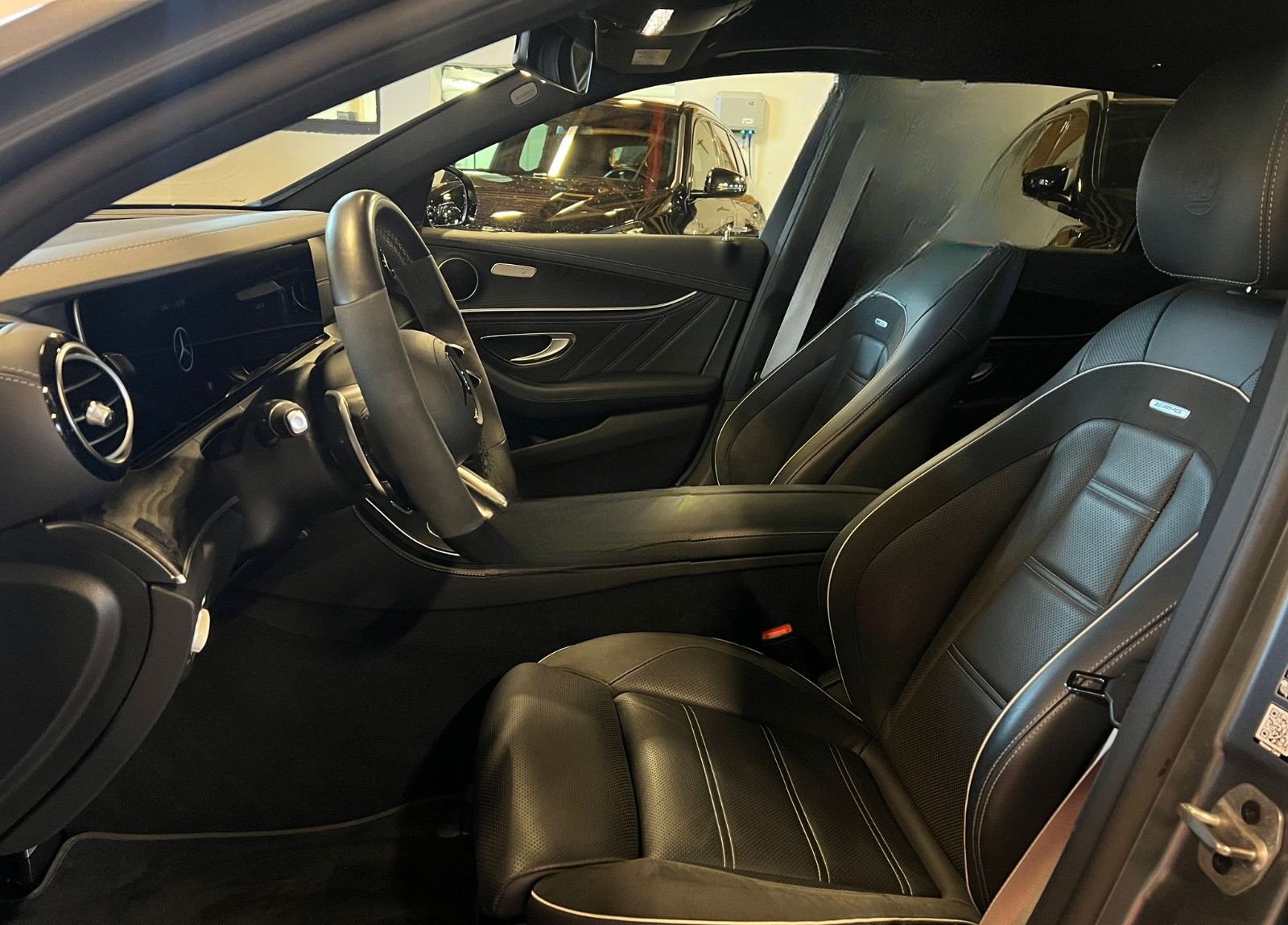 Mercedes-Benz E 63 S AMG 4Matic-AMG-PERFORMANCE-SPORTABGAS.- foto 13