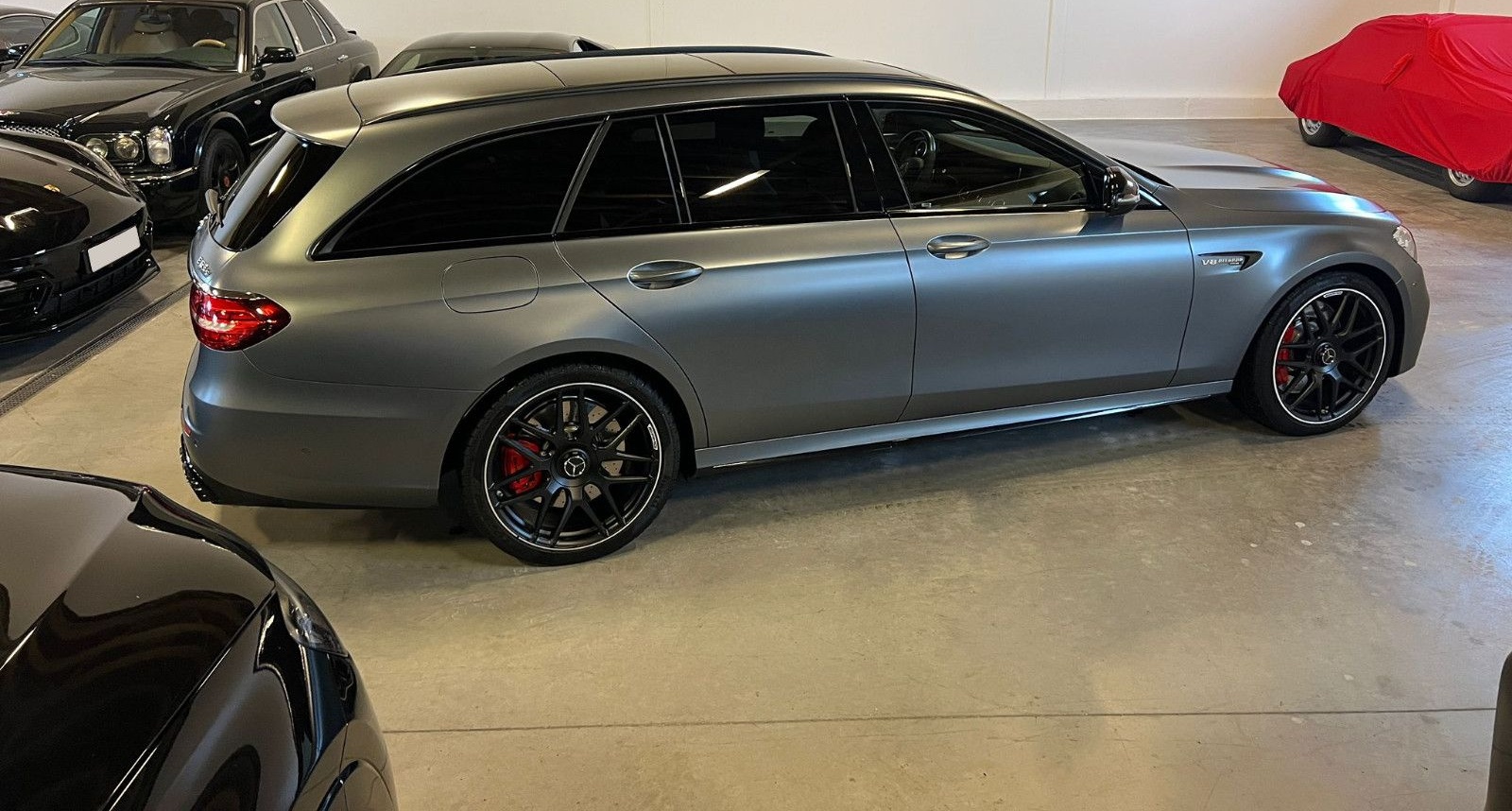 Mercedes-Benz E 63 S AMG 4Matic-AMG-PERFORMANCE-SPORTABGAS.- foto 4