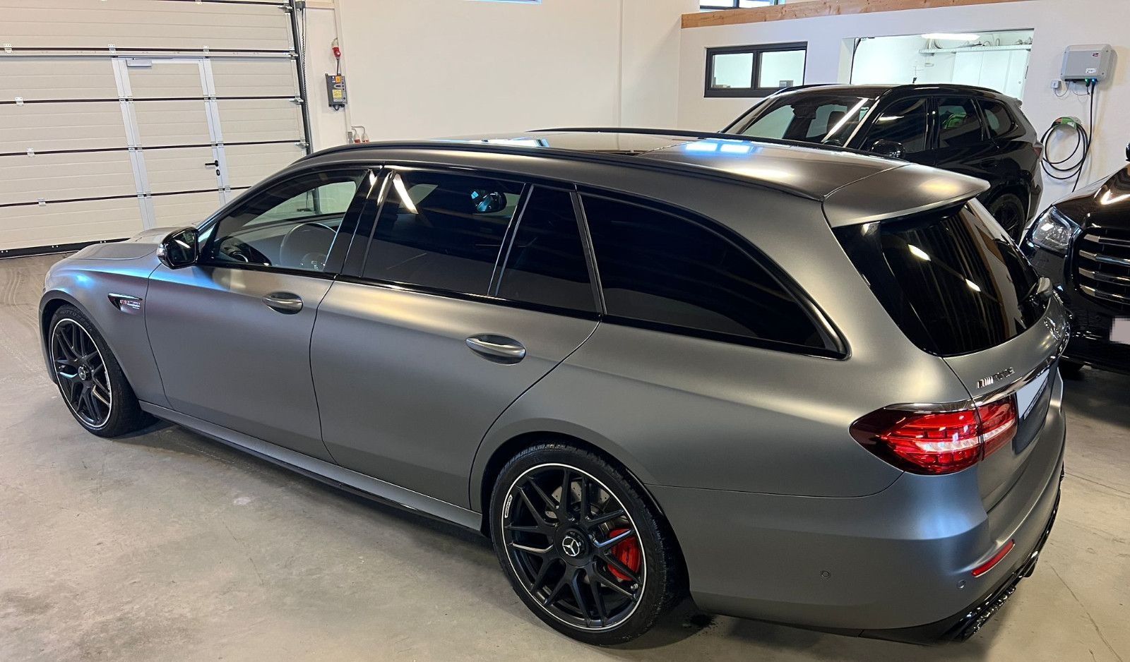 Mercedes-Benz E 63 S AMG 4Matic-AMG-PERFORMANCE-SPORTABGAS.- foto 7