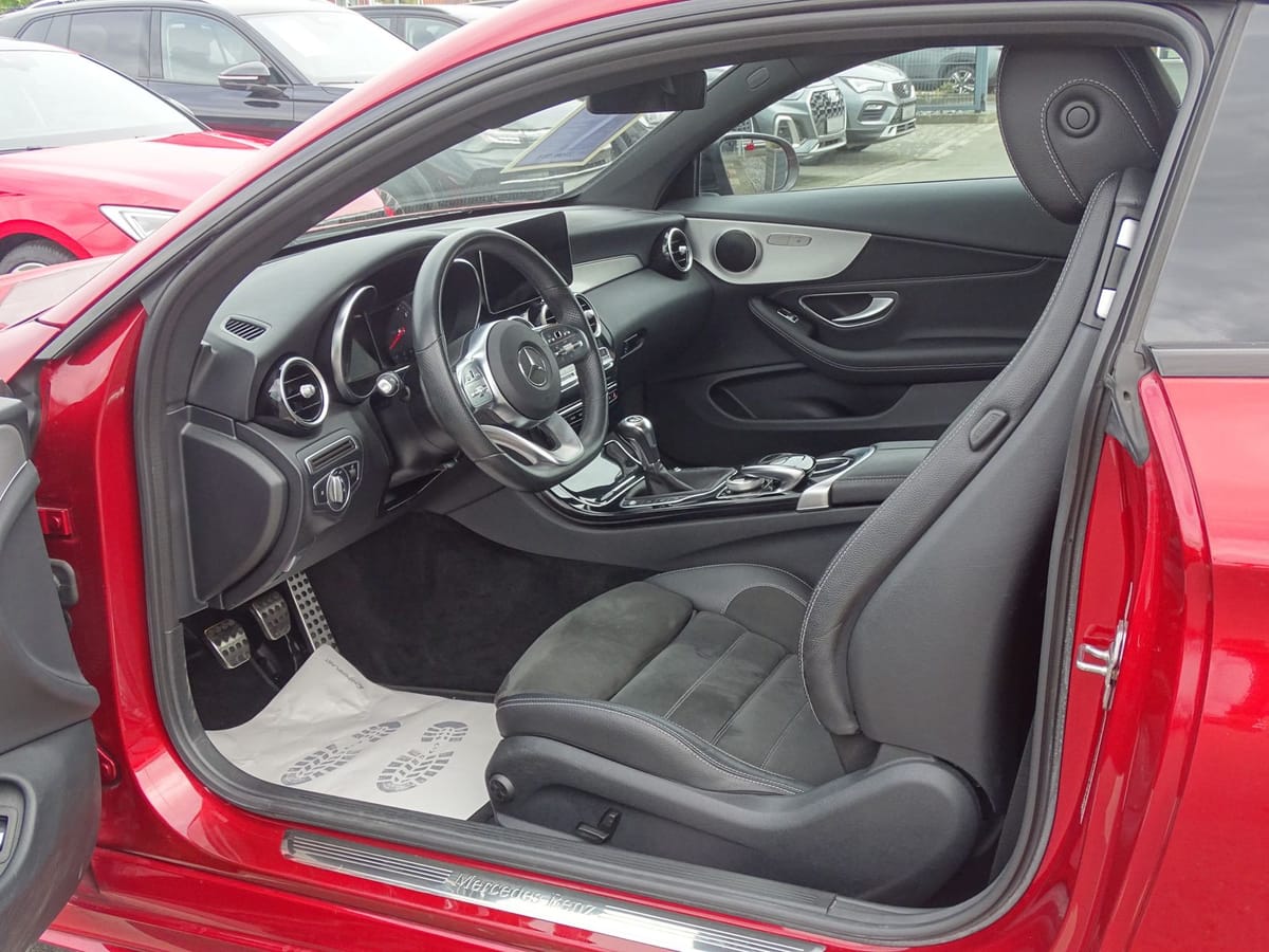 Mercedes-Benz C 180 COUPE*AMG LINE*NAVI*RFK*LED*SHZG*CAR PLAY* foto 10