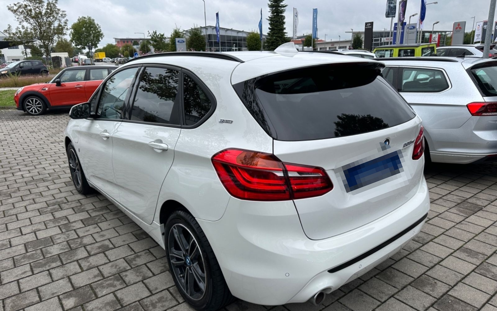 BMW 2 Active Tourer 225 xe Sport Line foto 2