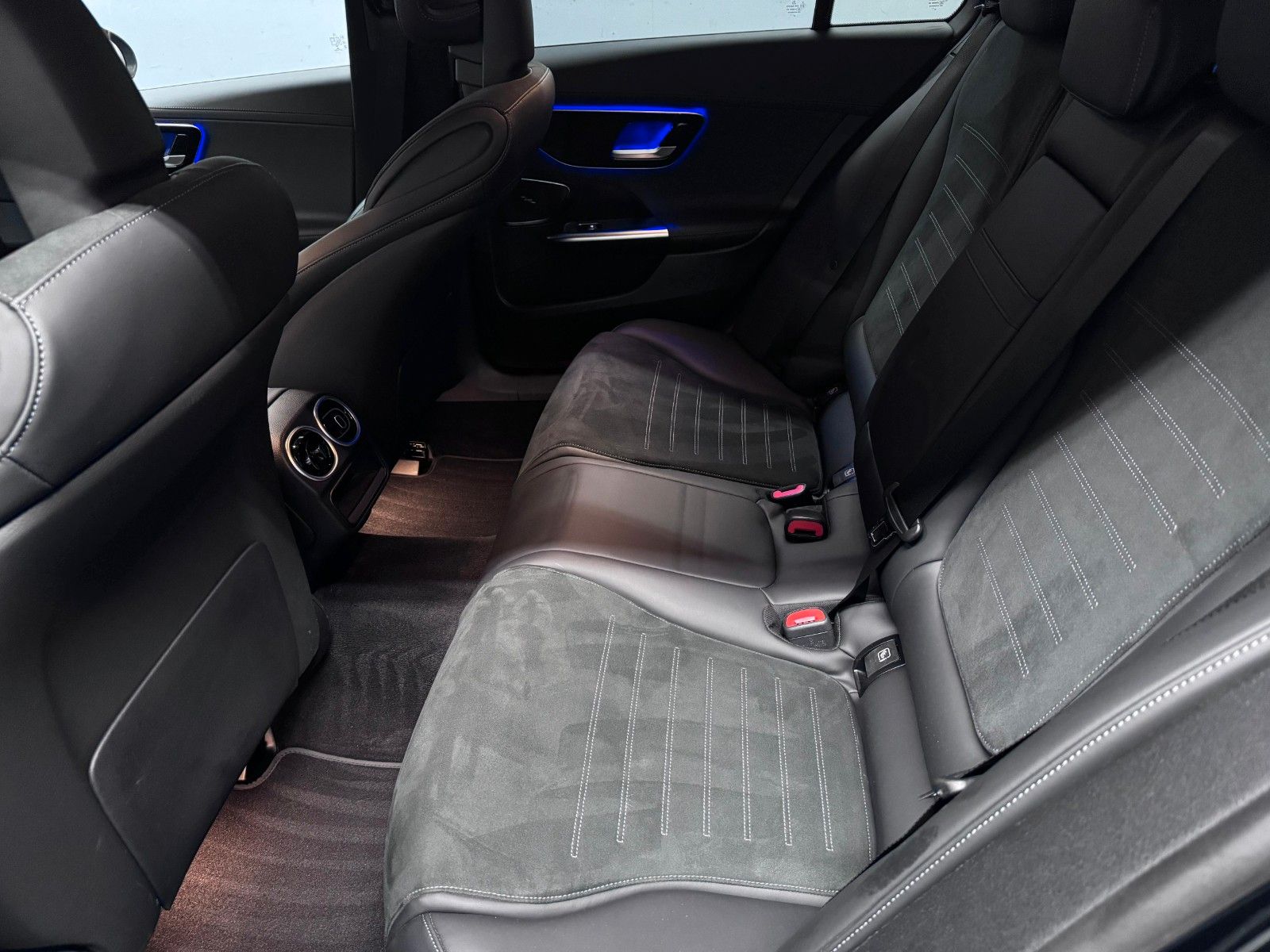 Mercedes-Benz C 300 e T Autom. *AMG-LINE*AHK*NIGHT PAKET*NAVI* foto 22