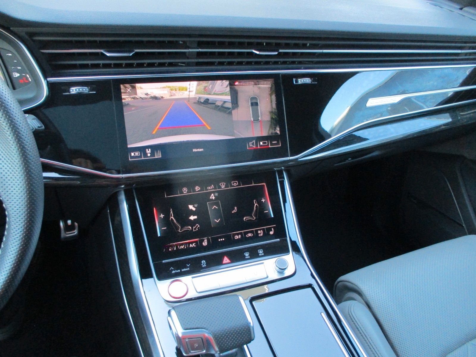 Audi SQ7 4.0 TDI quattro foto 11