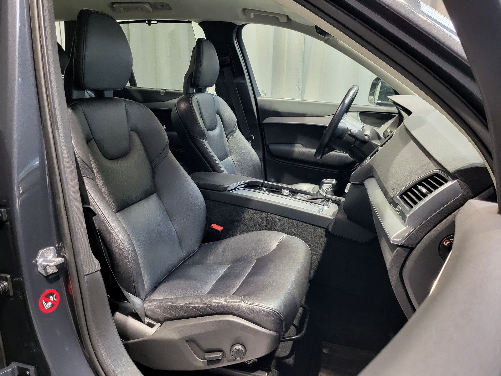 Volvo XC90 D5 Momentum AWD *TOP Ausstattung* foto 15