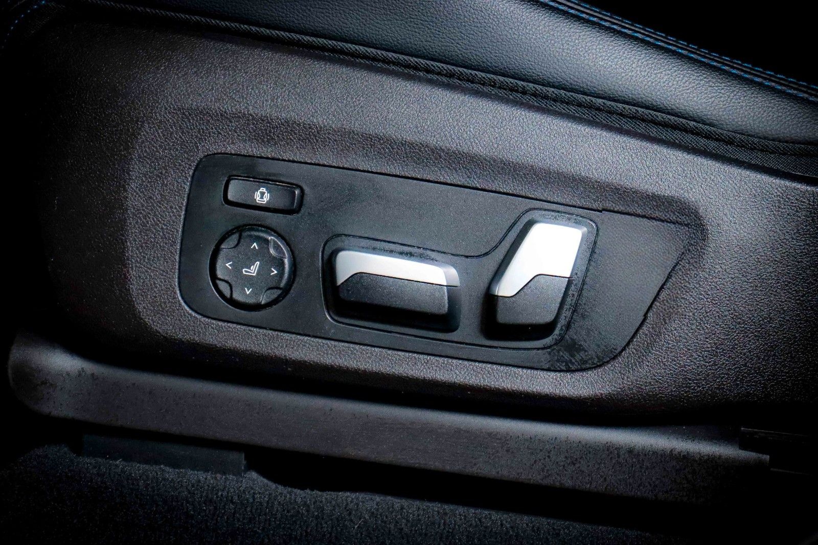 BMW X4 M40i xD NAVI PROF*HuD*SPUR*AHK*KEYLESS*SHADOW foto 18