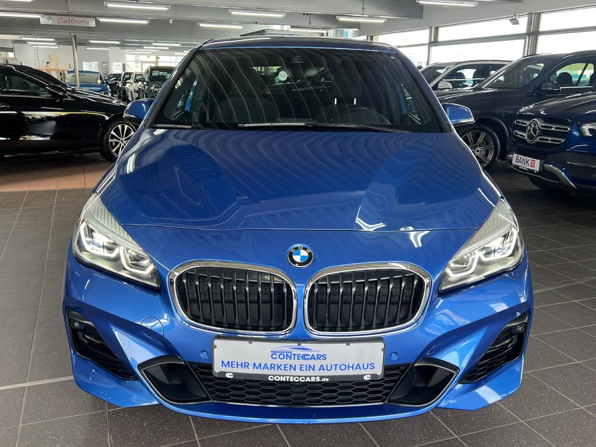 BMW 220d Active Tourer xD LED+Kamera+AHK+DDC+Pano foto 3