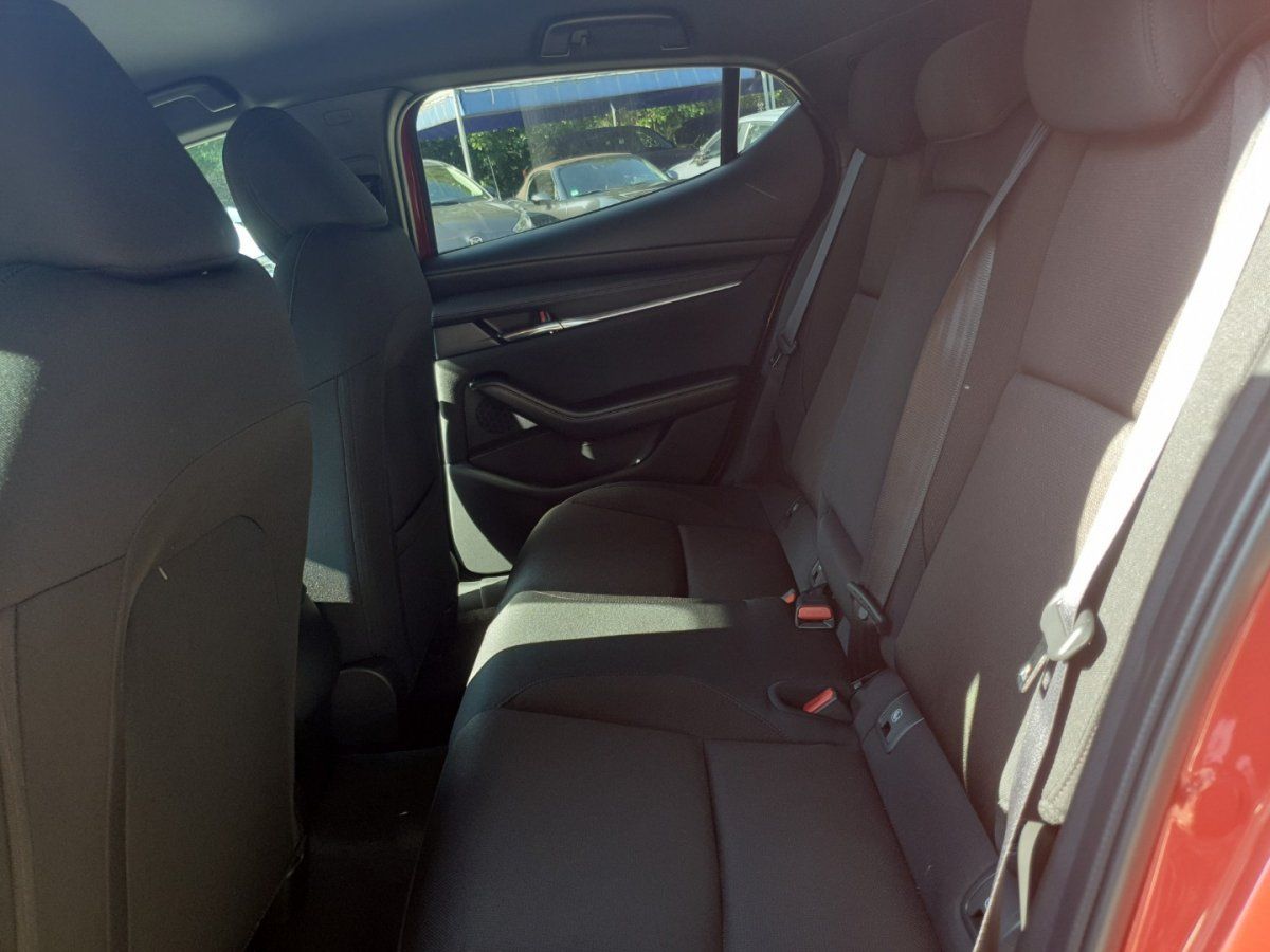 Mazda 3 e-SKYACTIV-X 186 FWD 6AT EXCLUSIVE foto 7