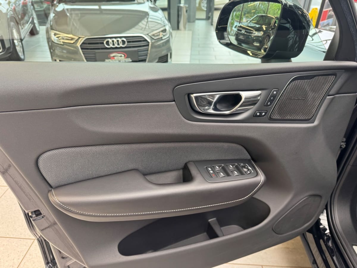 Volvo XC 60 XC60 R Design AWD foto 15