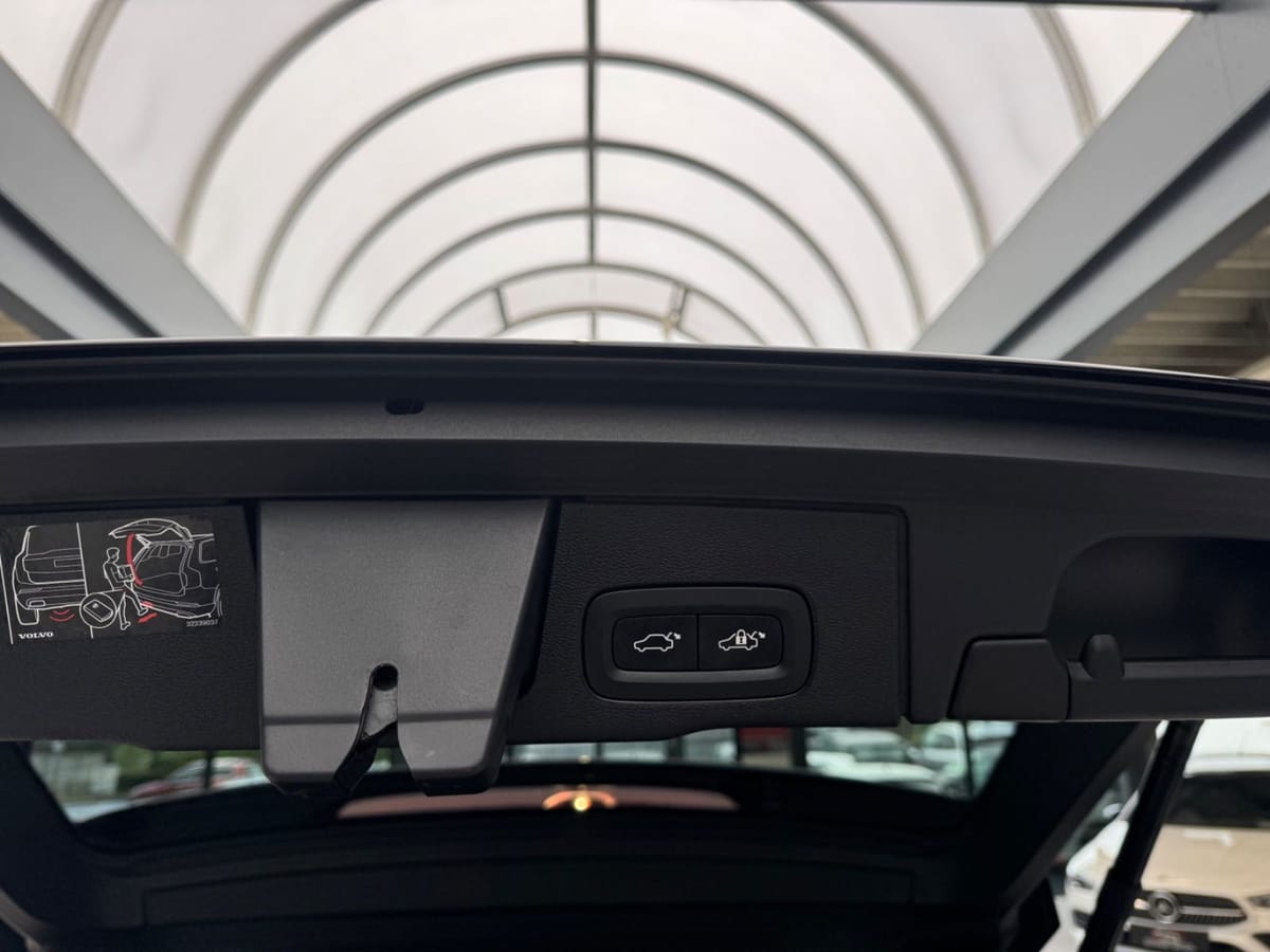 Volvo XC 60 XC60 R Design AWD foto 16