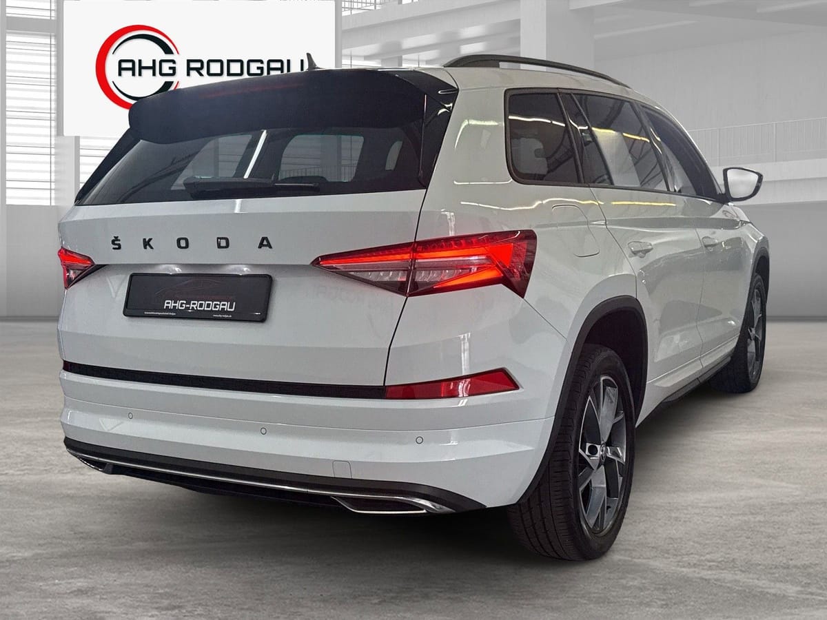 Skoda Kodiaq Sportline 4x4 AHK NAVI LED Family foto 4