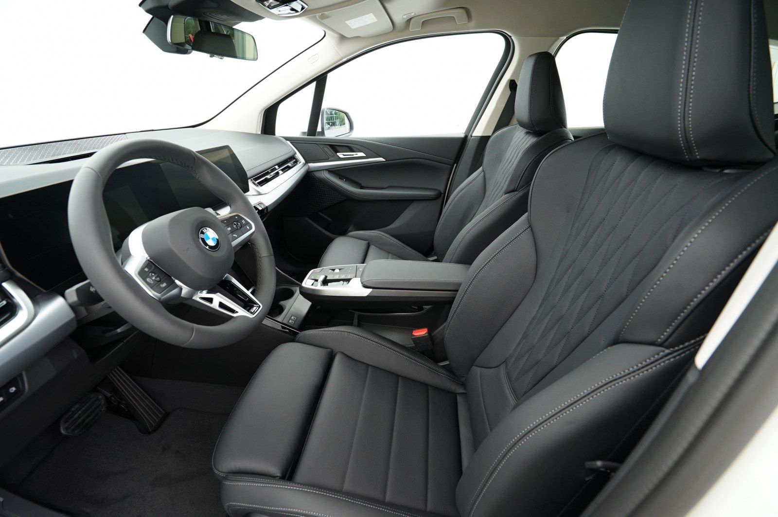 BMW 218i Active Tourer (Luxury-Line Navi LED AHK) foto 7