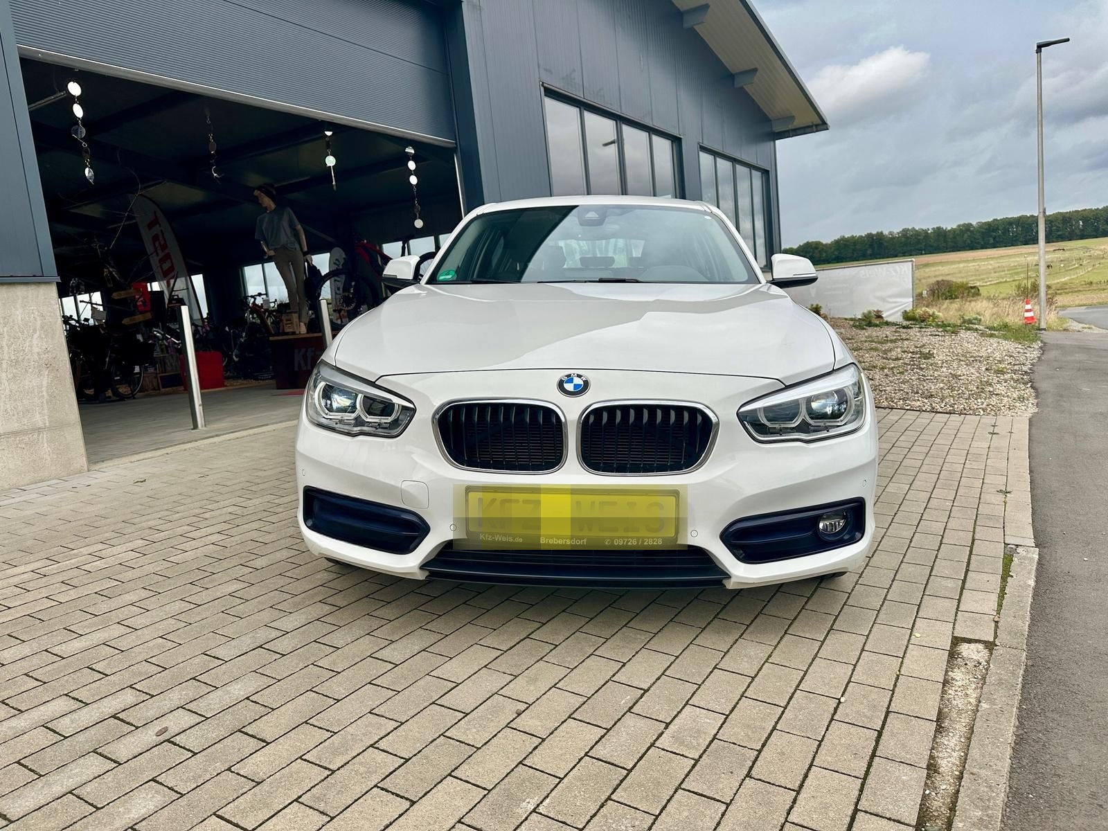 BMW 118i Steptronic Sport Line Navi, Sitzh., LED foto 2