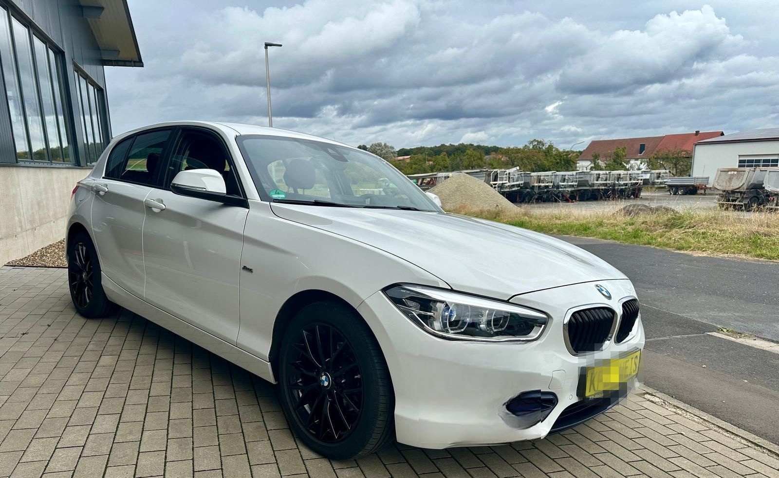 BMW 118i Steptronic Sport Line Navi, Sitzh., LED foto 3