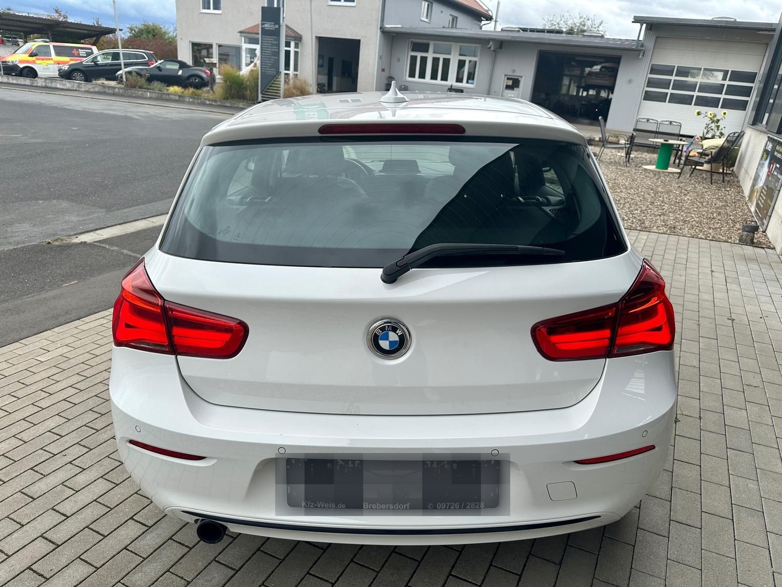 BMW 118i Steptronic Sport Line Navi, Sitzh., LED foto 6