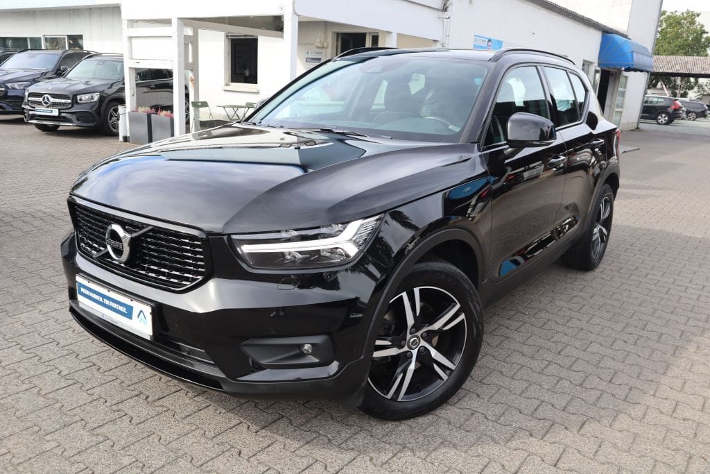 Volvo XC40 T4 AWD Geartronic R-Design NAVI R-CAM BLIS